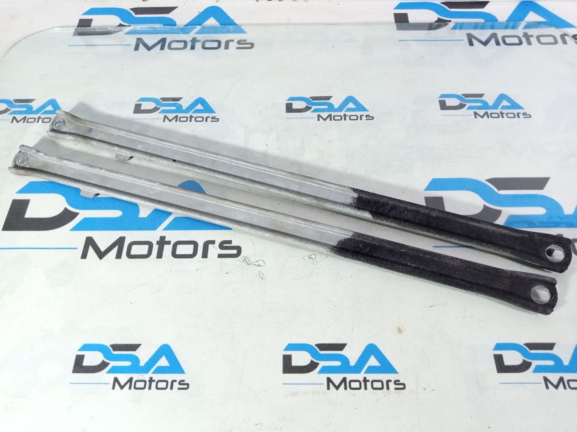 https://gcs.partsauto.market/rn-stockpro.appspot.com/thmbs/userImages/b7628e092085f1f91467af1afb6e7630/part/758a470e-f0ab-49c9-844f-2269af61c957_1742025732767.jpg