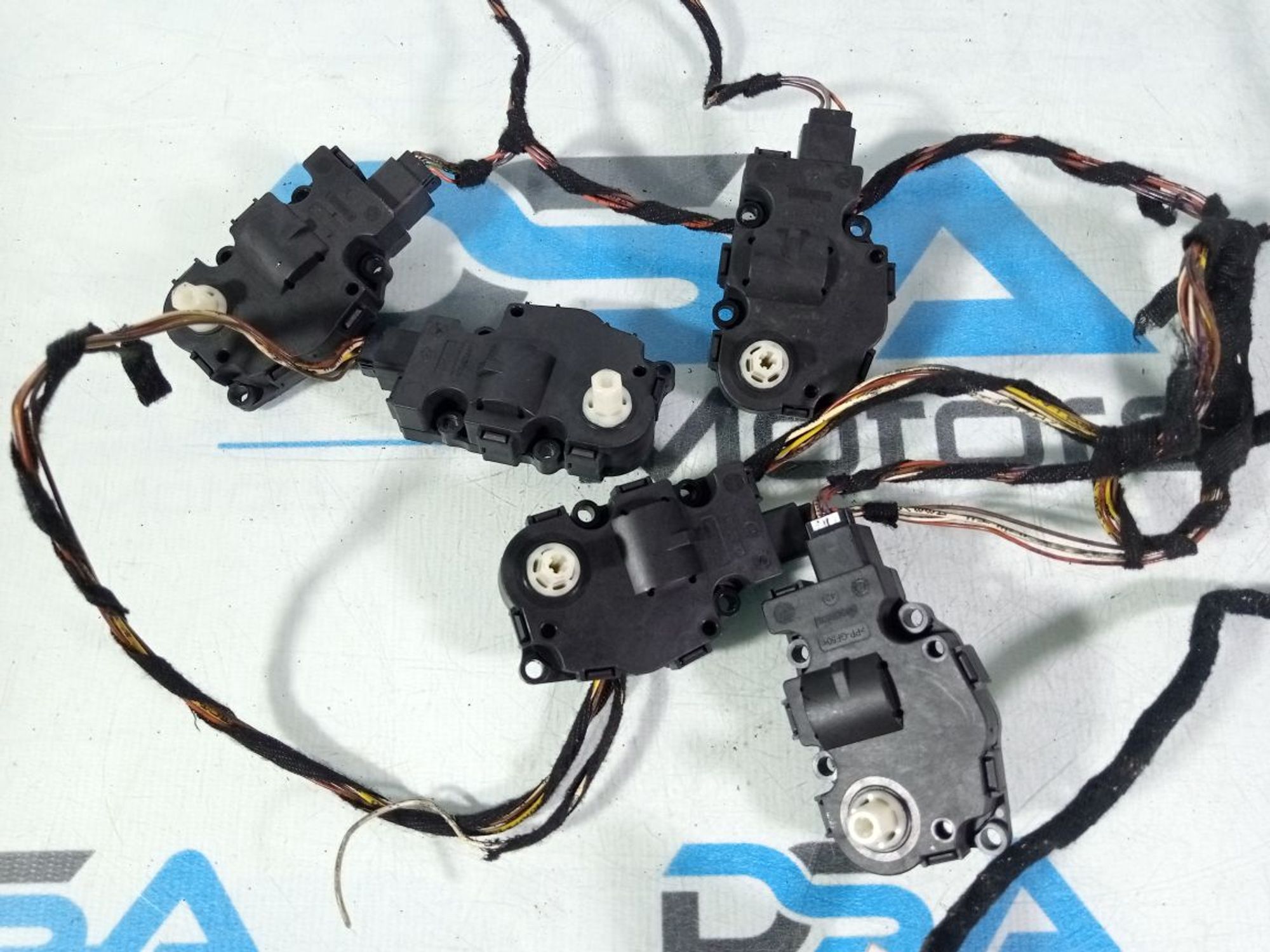 https://gcs.partsauto.market/rn-stockpro.appspot.com/thmbs/userImages/b7628e092085f1f91467af1afb6e7630/part/75fa0d94-eb1f-4e19-b3d6-e7e8a9605a2e_1743172871529.jpg