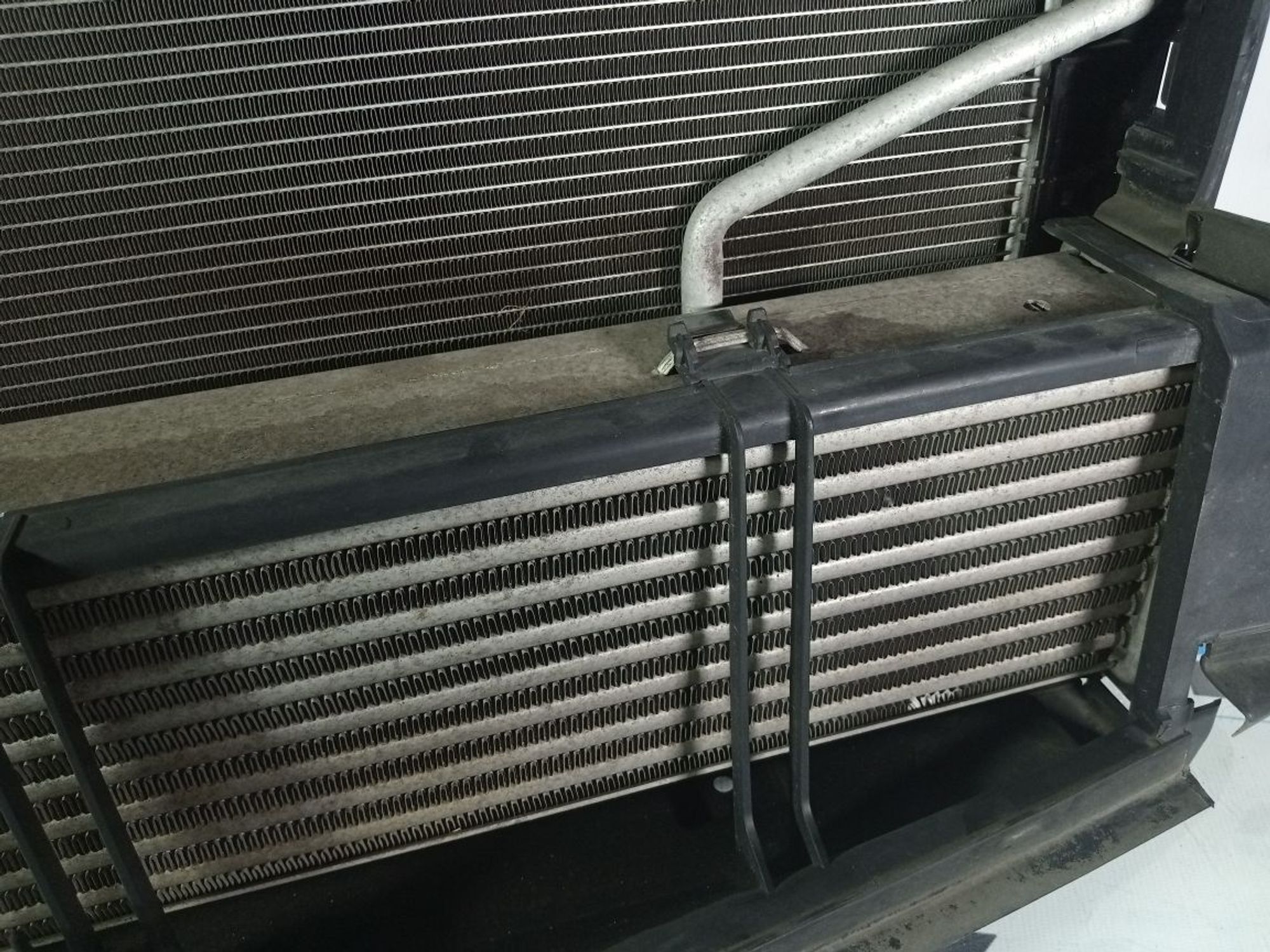 https://gcs.partsauto.market/rn-stockpro.appspot.com/thmbs/userImages/b7628e092085f1f91467af1afb6e7630/part/763235a8-6c79-4fec-9390-376ac48a3335_1747058171356.jpg