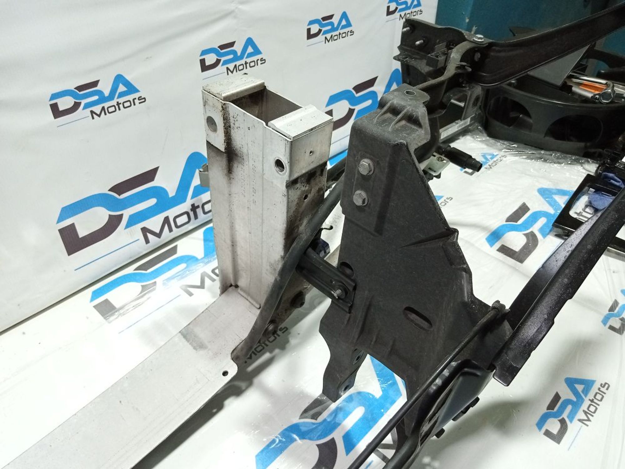 https://gcs.partsauto.market/rn-stockpro.appspot.com/thmbs/userImages/b7628e092085f1f91467af1afb6e7630/part/76ac8ab4-1036-4507-ba53-fd726170e811_1749494546388.jpg