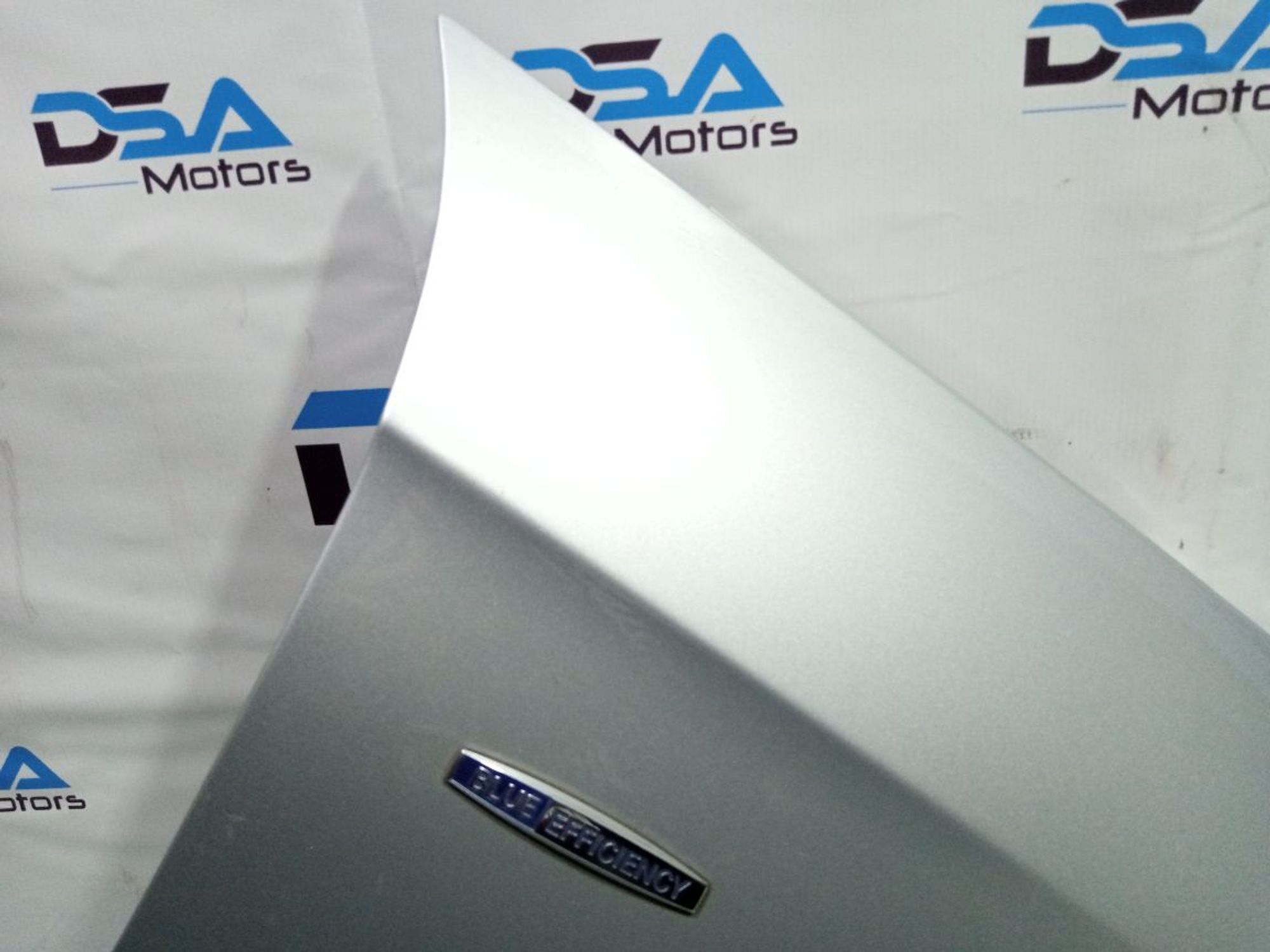https://gcs.partsauto.market/rn-stockpro.appspot.com/thmbs/userImages/b7628e092085f1f91467af1afb6e7630/part/76bbaff5-e889-40db-bcec-d02465f5cb13_1748925259671.jpg