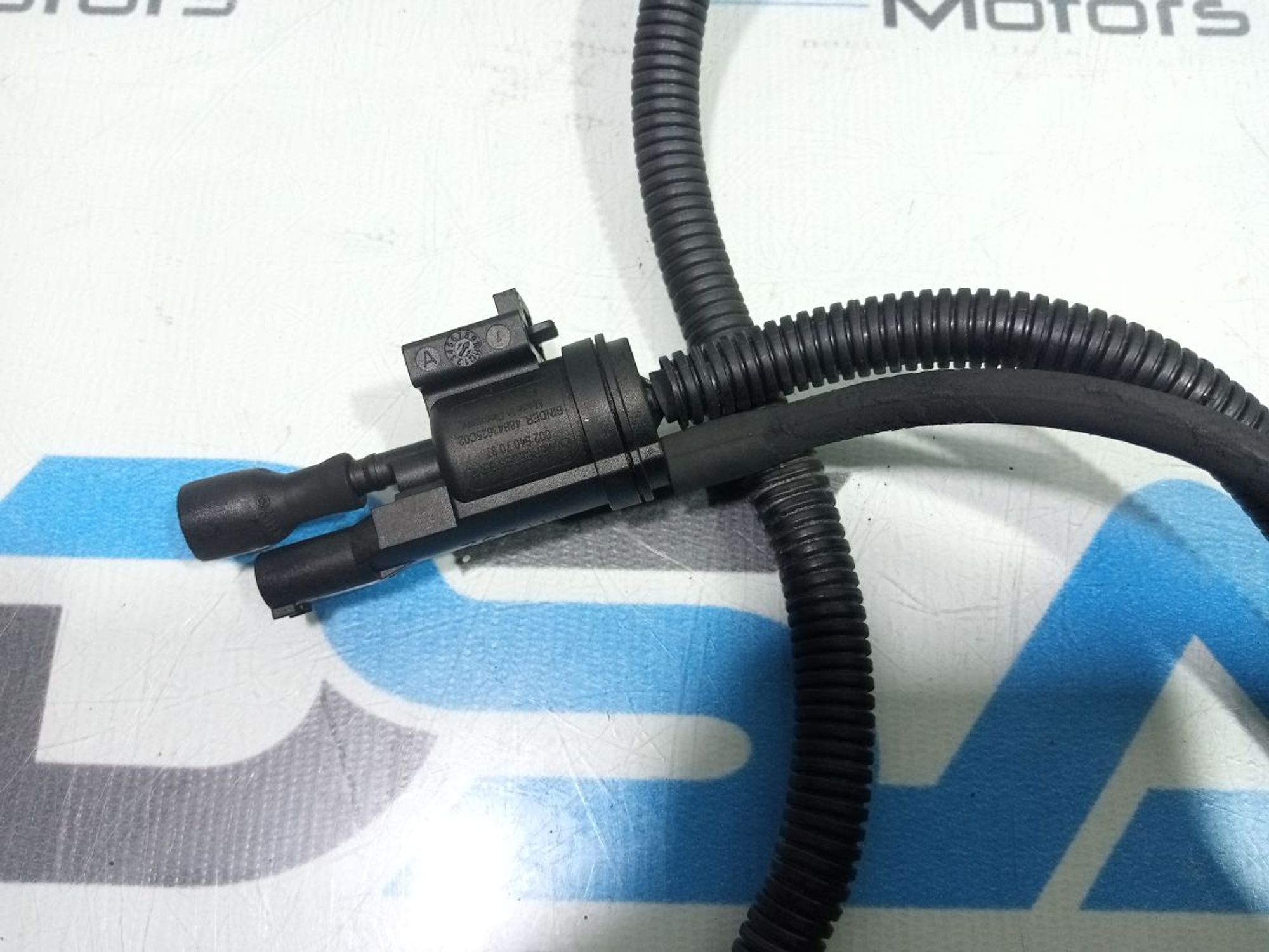 https://gcs.partsauto.market/rn-stockpro.appspot.com/thmbs/userImages/b7628e092085f1f91467af1afb6e7630/part/773f0c01-354c-432f-b53f-b5b38fd3fab6_1748280377376.jpg