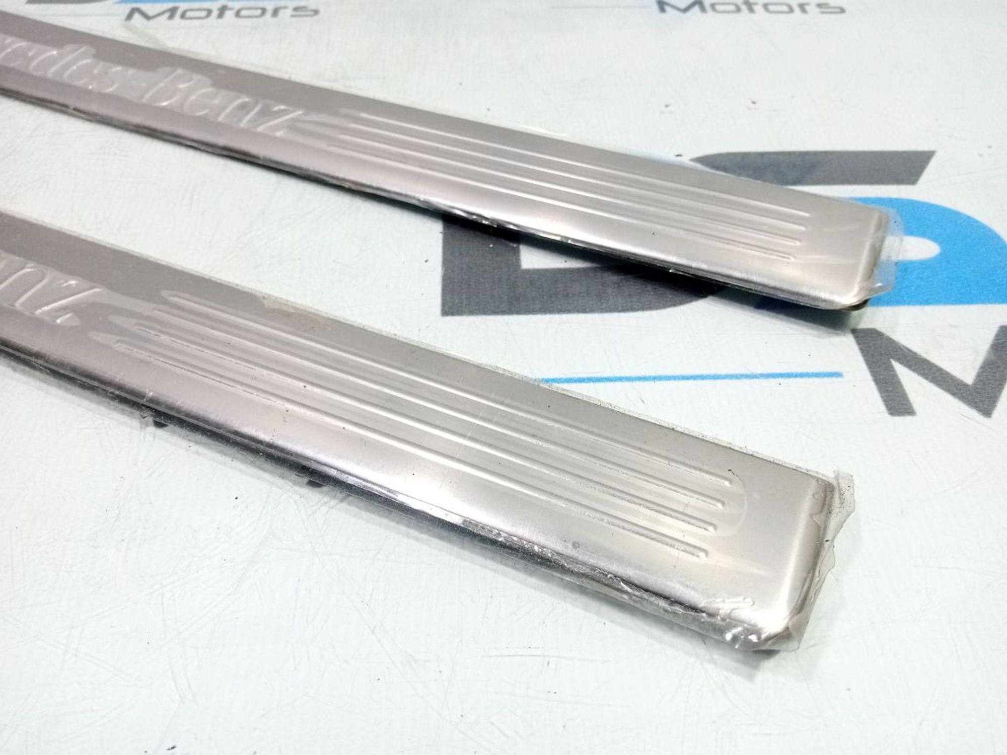 https://gcs.partsauto.market/rn-stockpro.appspot.com/thmbs/userImages/b7628e092085f1f91467af1afb6e7630/part/77a74443-6bac-4927-b97b-433c6b9974f2_1747849458862.jpg