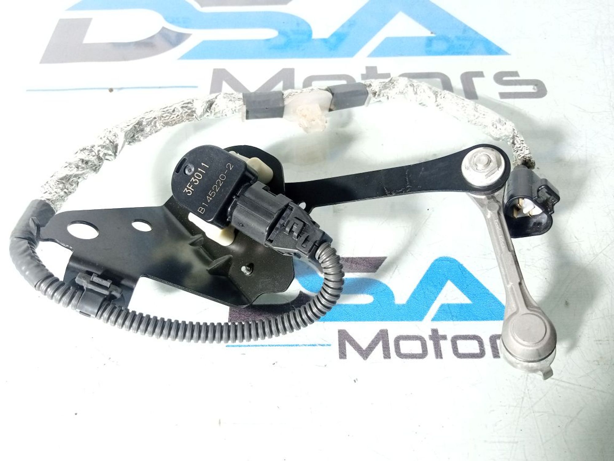 https://gcs.partsauto.market/rn-stockpro.appspot.com/thmbs/userImages/b7628e092085f1f91467af1afb6e7630/part/78422eb9-7372-41c0-a40d-1980c96df88d_1738072896691.jpg