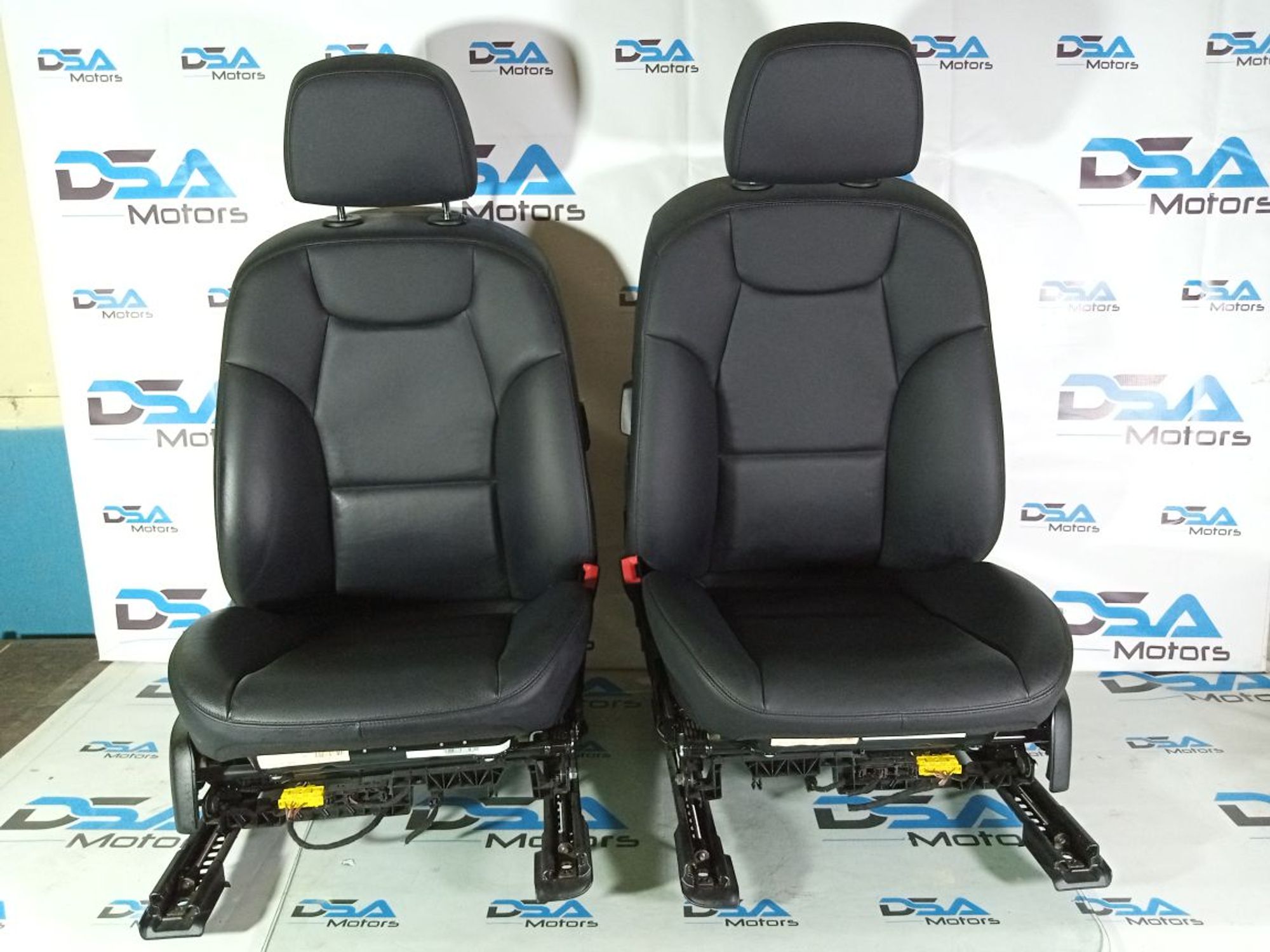 https://gcs.partsauto.market/rn-stockpro.appspot.com/thmbs/userImages/b7628e092085f1f91467af1afb6e7630/part/78741884-015a-4aca-971a-6382cc8bfcb4_1745593847390.jpg