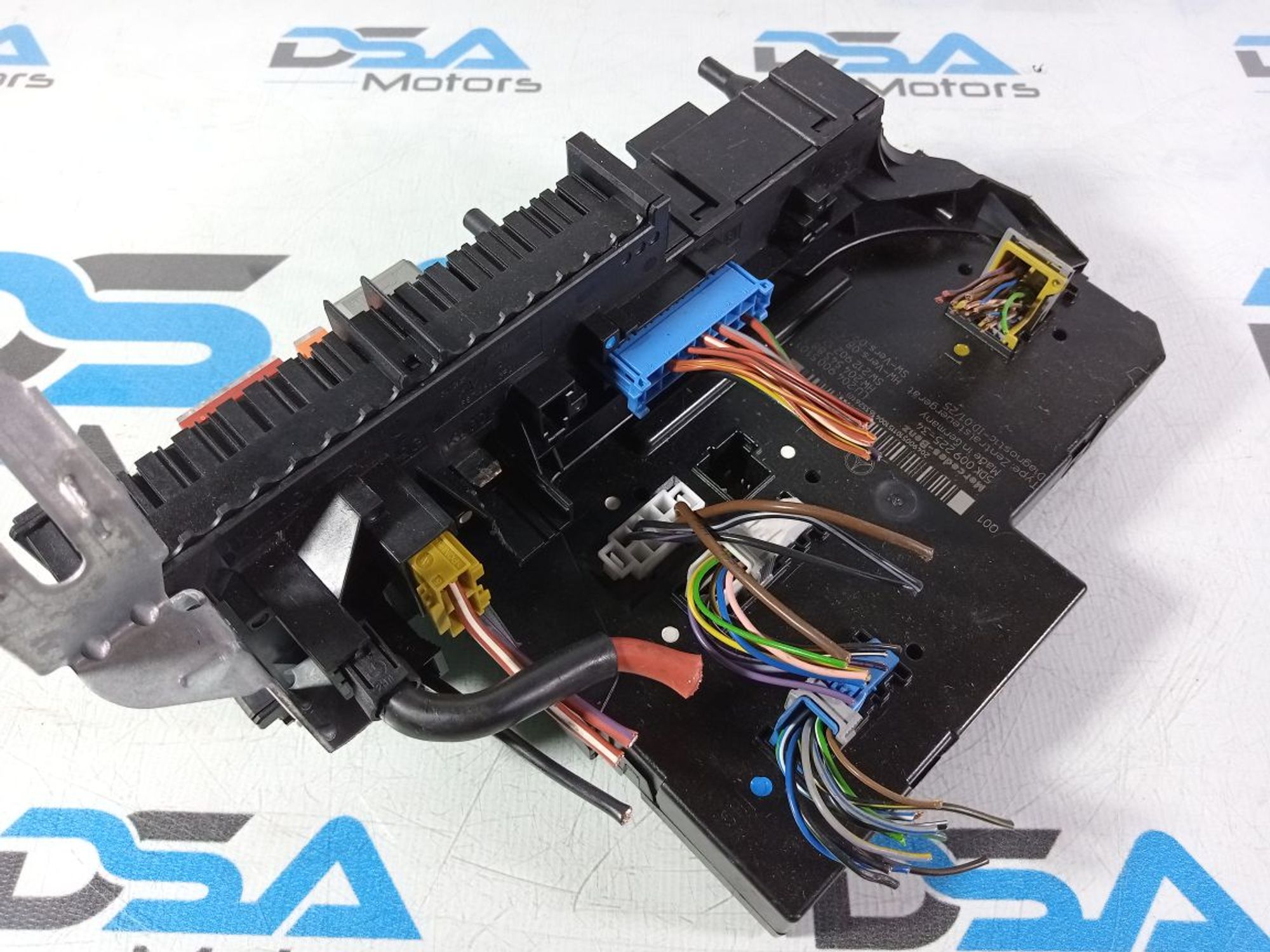 https://gcs.partsauto.market/rn-stockpro.appspot.com/thmbs/userImages/b7628e092085f1f91467af1afb6e7630/part/79e91376-ee38-4436-b020-661b7902a811_1747024075836.jpg