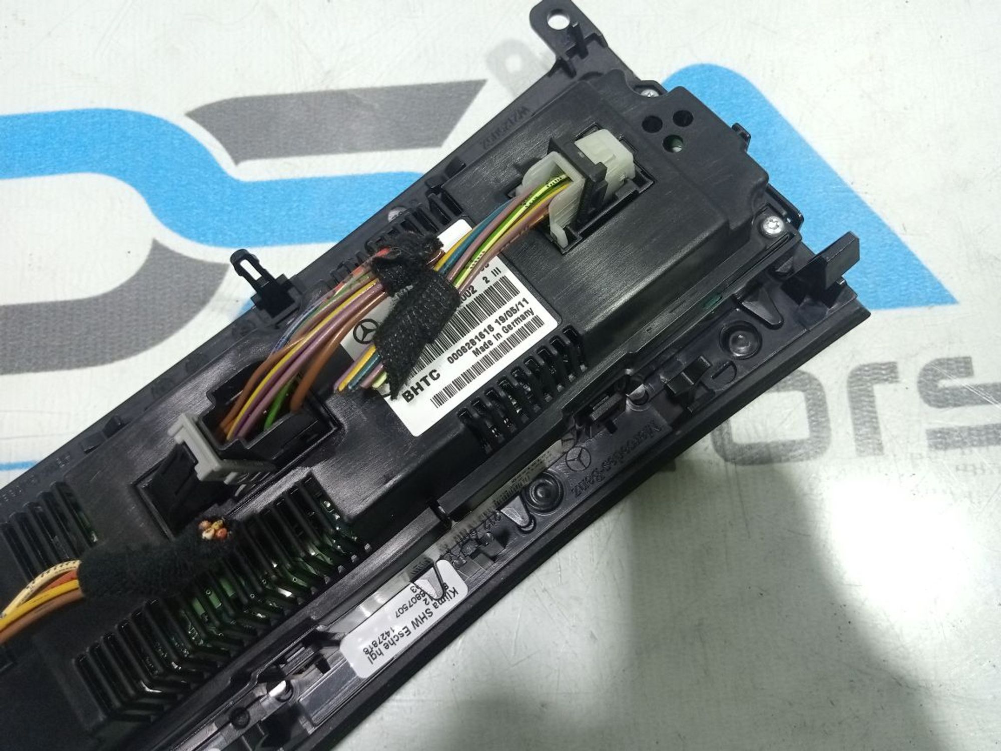 https://gcs.partsauto.market/rn-stockpro.appspot.com/thmbs/userImages/b7628e092085f1f91467af1afb6e7630/part/7b10e9f9-d6f4-496e-935c-cd047303390a_1748869501280.jpg