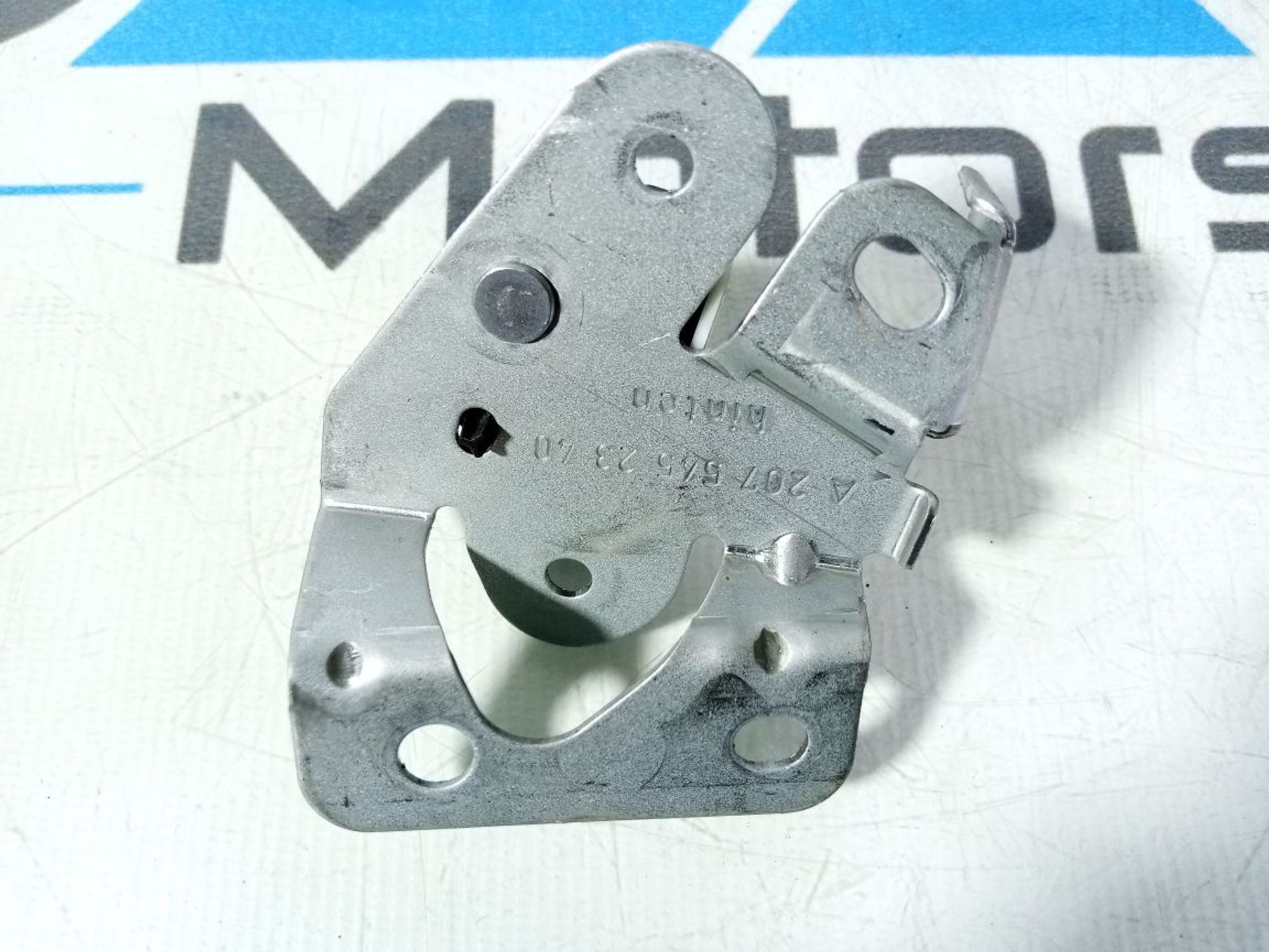 https://gcs.partsauto.market/rn-stockpro.appspot.com/thmbs/userImages/b7628e092085f1f91467af1afb6e7630/part/7c7a93fb-fe60-44a4-9b46-ea9eff367289_1742646721711.jpg