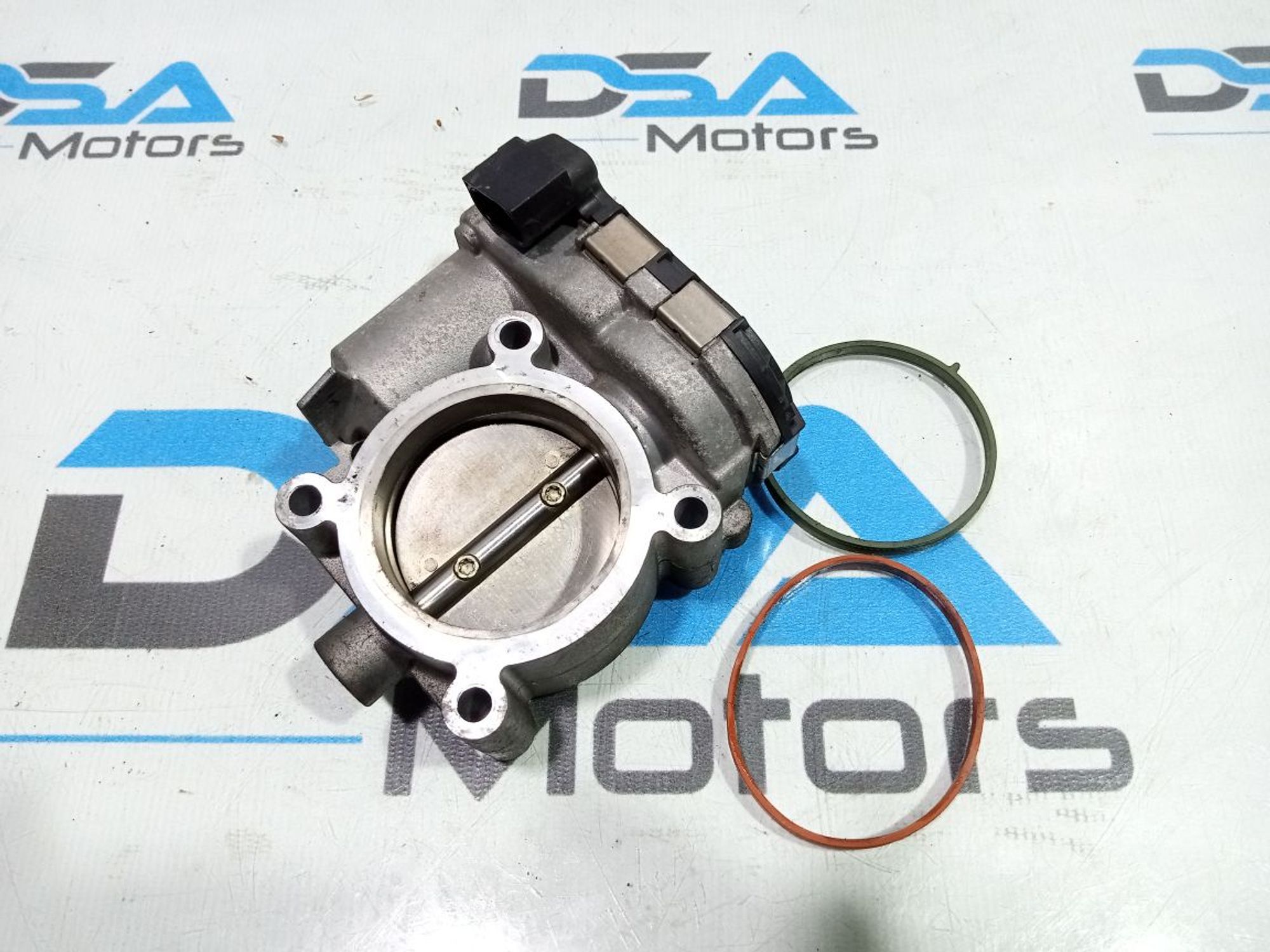 https://gcs.partsauto.market/rn-stockpro.appspot.com/thmbs/userImages/b7628e092085f1f91467af1afb6e7630/part/7c8327a5-bca2-48ef-a671-28101c2e083b_1748866603155.jpg