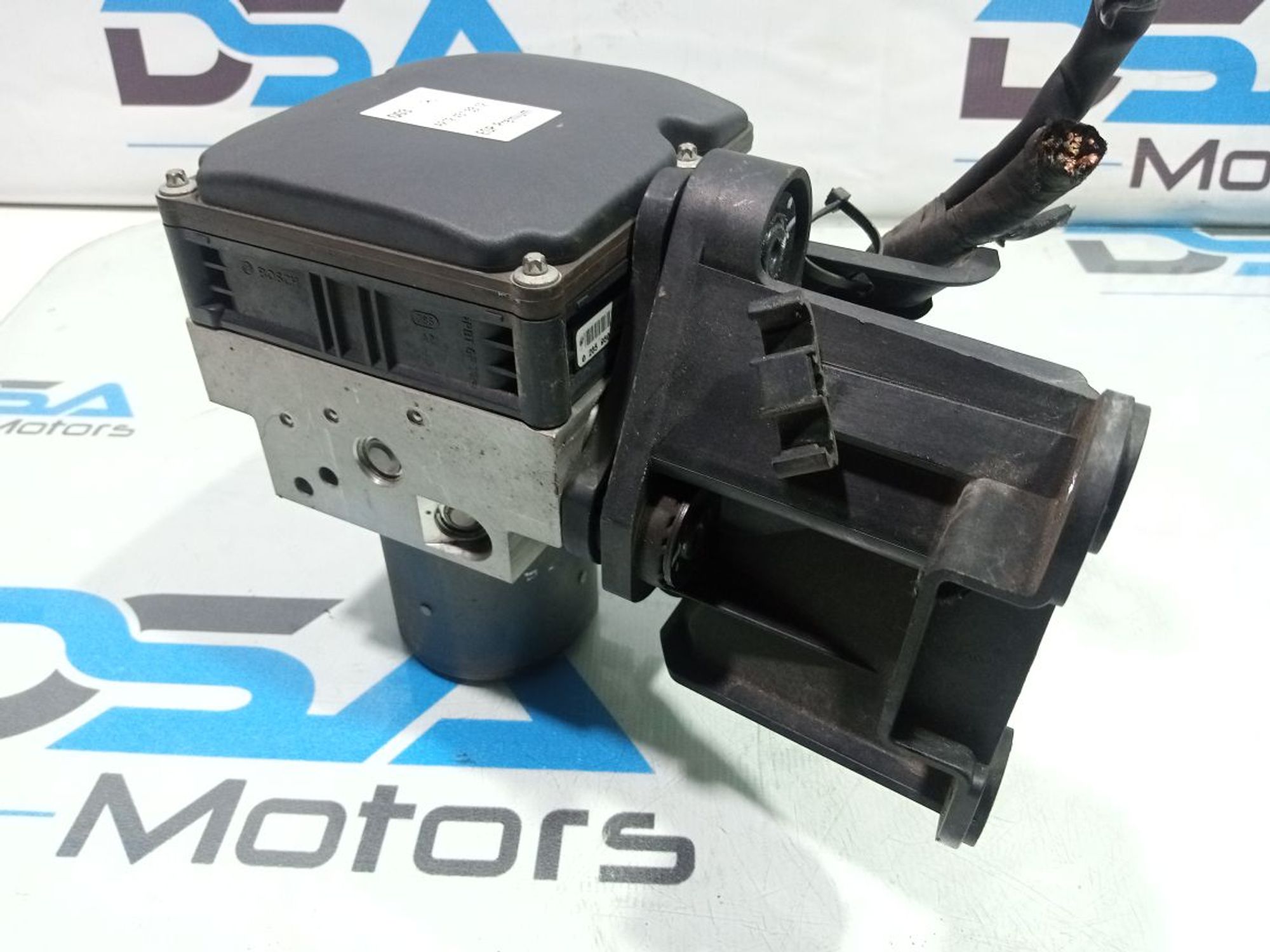 https://gcs.partsauto.market/rn-stockpro.appspot.com/thmbs/userImages/b7628e092085f1f91467af1afb6e7630/part/7cf6d547-929b-496d-a08b-116a6f0ba86e_1747849155682.jpg