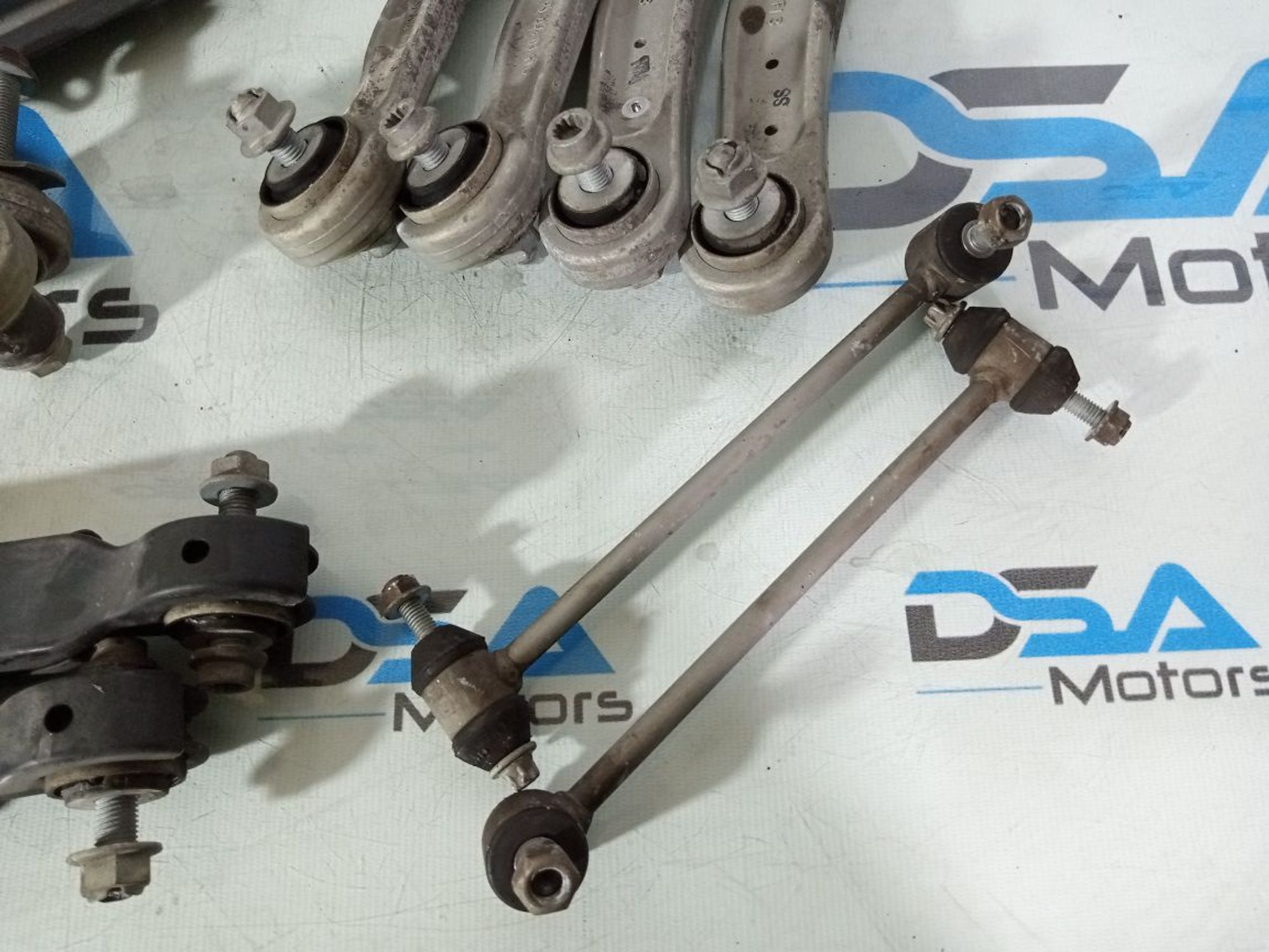 https://gcs.partsauto.market/rn-stockpro.appspot.com/thmbs/userImages/b7628e092085f1f91467af1afb6e7630/part/7e85564a-496e-4c75-b201-86ac8de4ae43_1747232659320.jpg