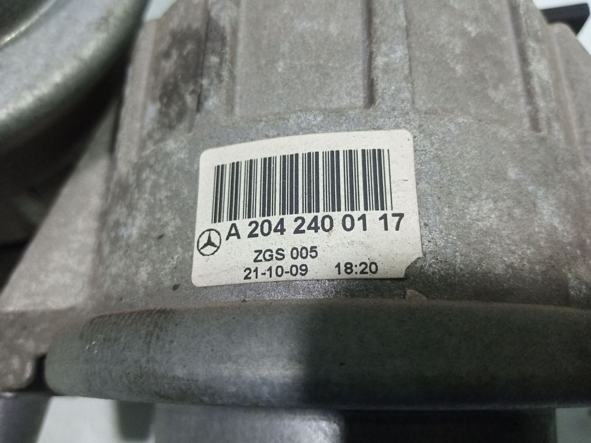 https://gcs.partsauto.market/rn-stockpro.appspot.com/thmbs/userImages/b7628e092085f1f91467af1afb6e7630/part/7ec3fe6c-04a8-49b1-9c0f-7dbb161d6155_1749098210611.jpg