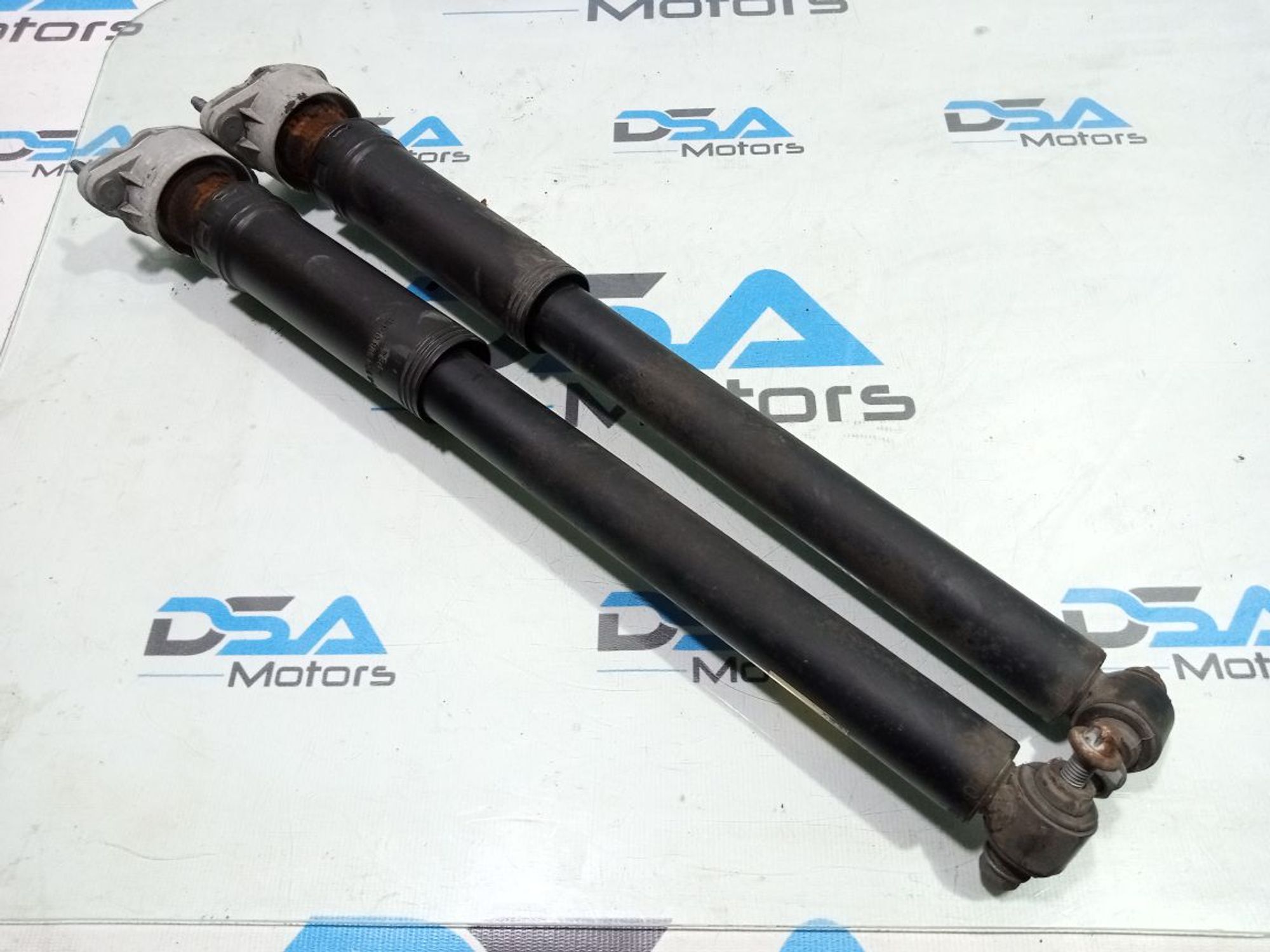 https://gcs.partsauto.market/rn-stockpro.appspot.com/thmbs/userImages/b7628e092085f1f91467af1afb6e7630/part/7f5c31ee-132e-45da-8d48-e0b8a4428195_1748615701676.jpg