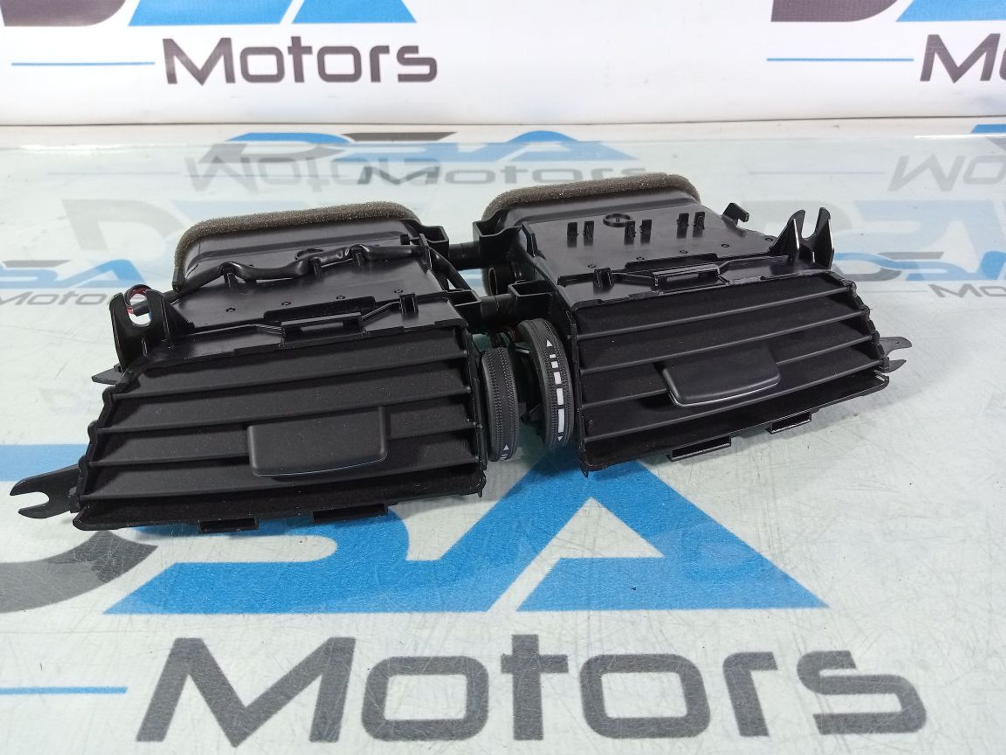 https://gcs.partsauto.market/rn-stockpro.appspot.com/thmbs/userImages/b7628e092085f1f91467af1afb6e7630/part/7f64dc5e-b118-467c-818a-90d665d67580_1744142698207.jpg