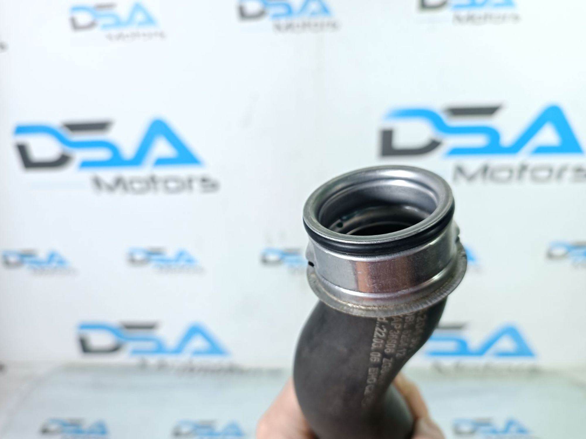 https://gcs.partsauto.market/rn-stockpro.appspot.com/thmbs/userImages/b7628e092085f1f91467af1afb6e7630/part/7f93aa86-7fcb-402f-bf1c-df2b4b8c1729_1734764450342.jpg