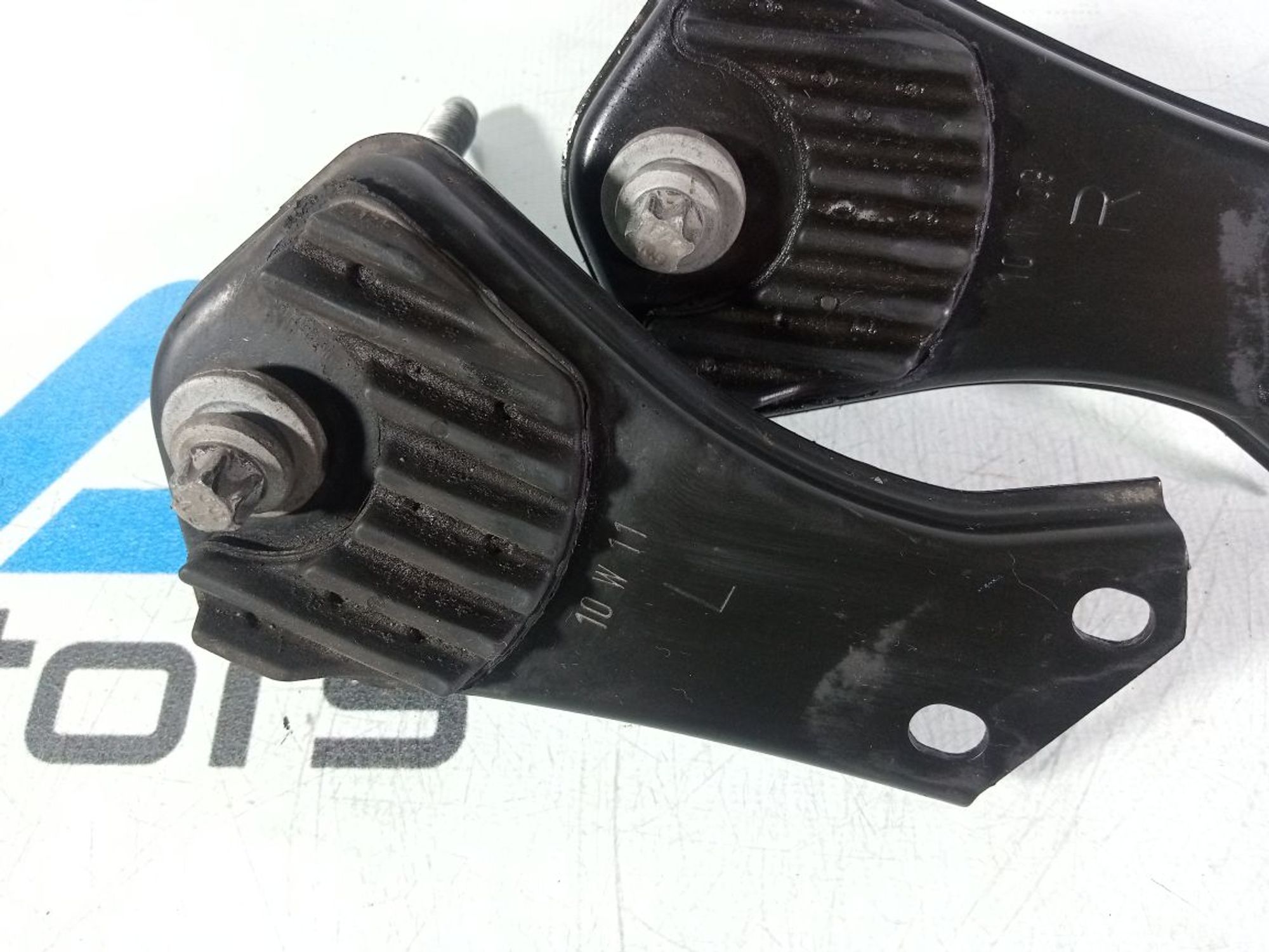https://gcs.partsauto.market/rn-stockpro.appspot.com/thmbs/userImages/b7628e092085f1f91467af1afb6e7630/part/7fc5ae60-4fda-4627-8c9d-834b9be8810b_1747023583479.jpg