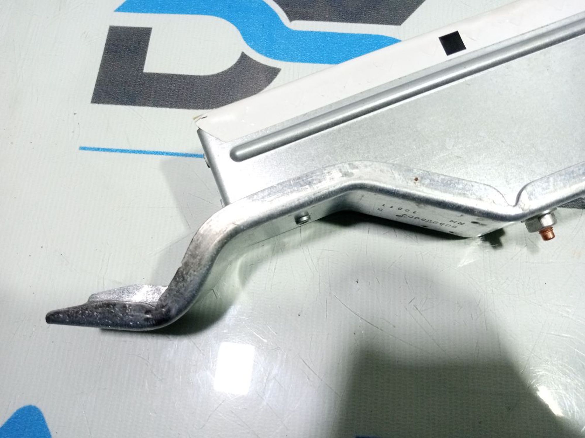 https://gcs.partsauto.market/rn-stockpro.appspot.com/thmbs/userImages/b7628e092085f1f91467af1afb6e7630/part/8053b495-fefc-4caf-baae-e5db37eedff2_1748002672605.jpg