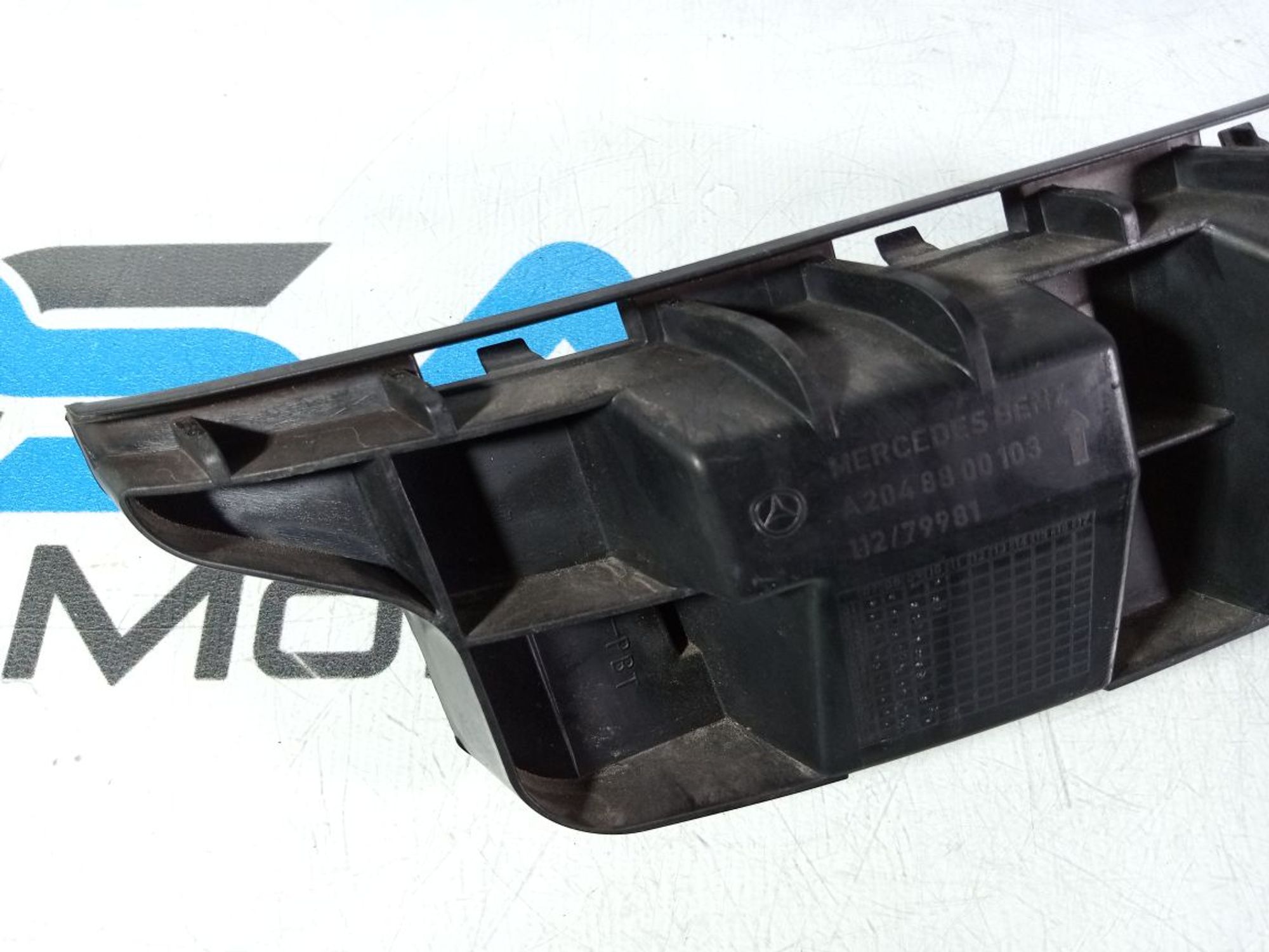 https://gcs.partsauto.market/rn-stockpro.appspot.com/thmbs/userImages/b7628e092085f1f91467af1afb6e7630/part/806c06fa-2576-4352-9bef-bb8aad5d8fc3_1747027186883.jpg
