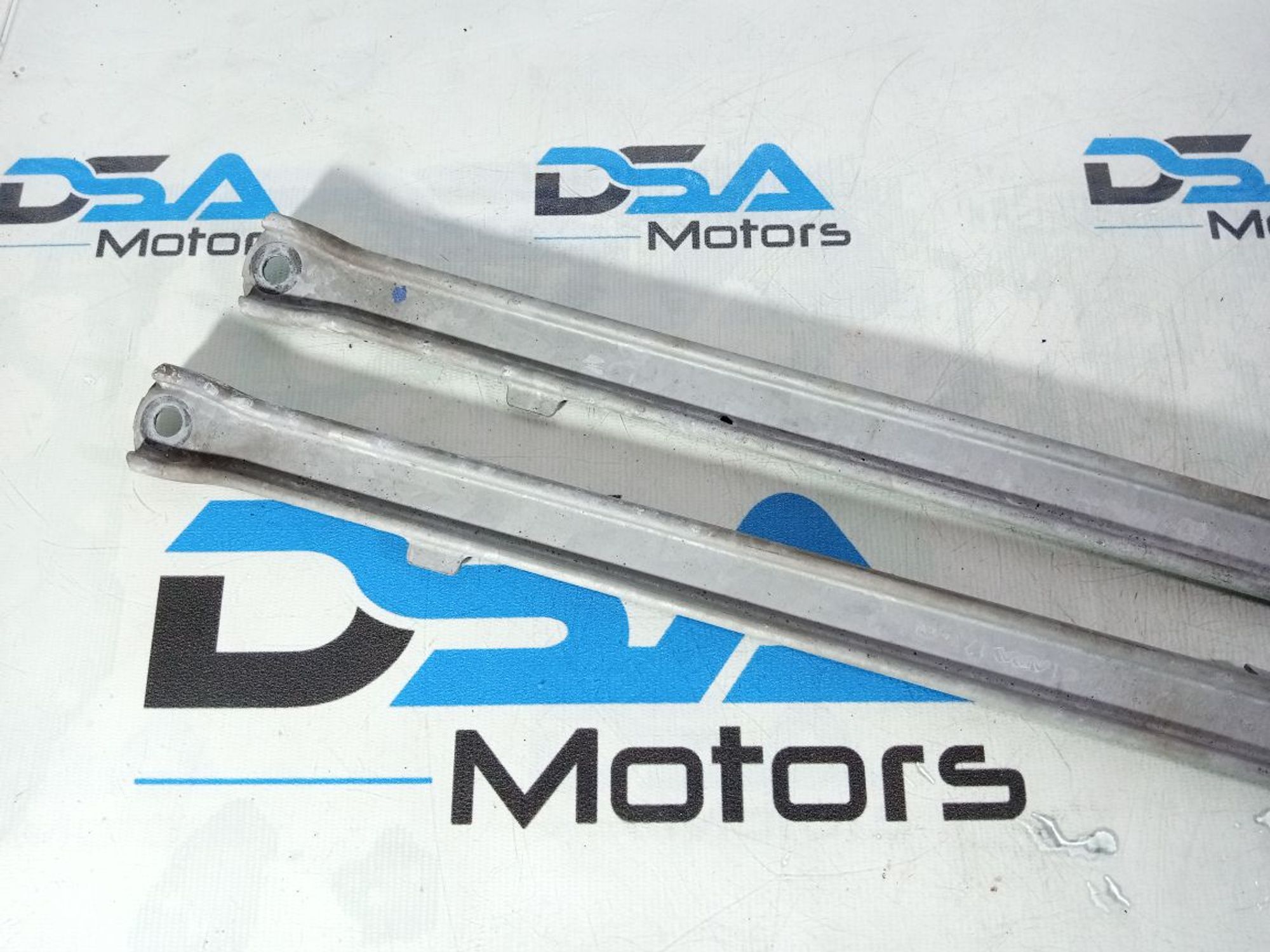 https://gcs.partsauto.market/rn-stockpro.appspot.com/thmbs/userImages/b7628e092085f1f91467af1afb6e7630/part/80f8ab22-9557-4fcf-a513-d7676bb4d501_1742025736819.jpg