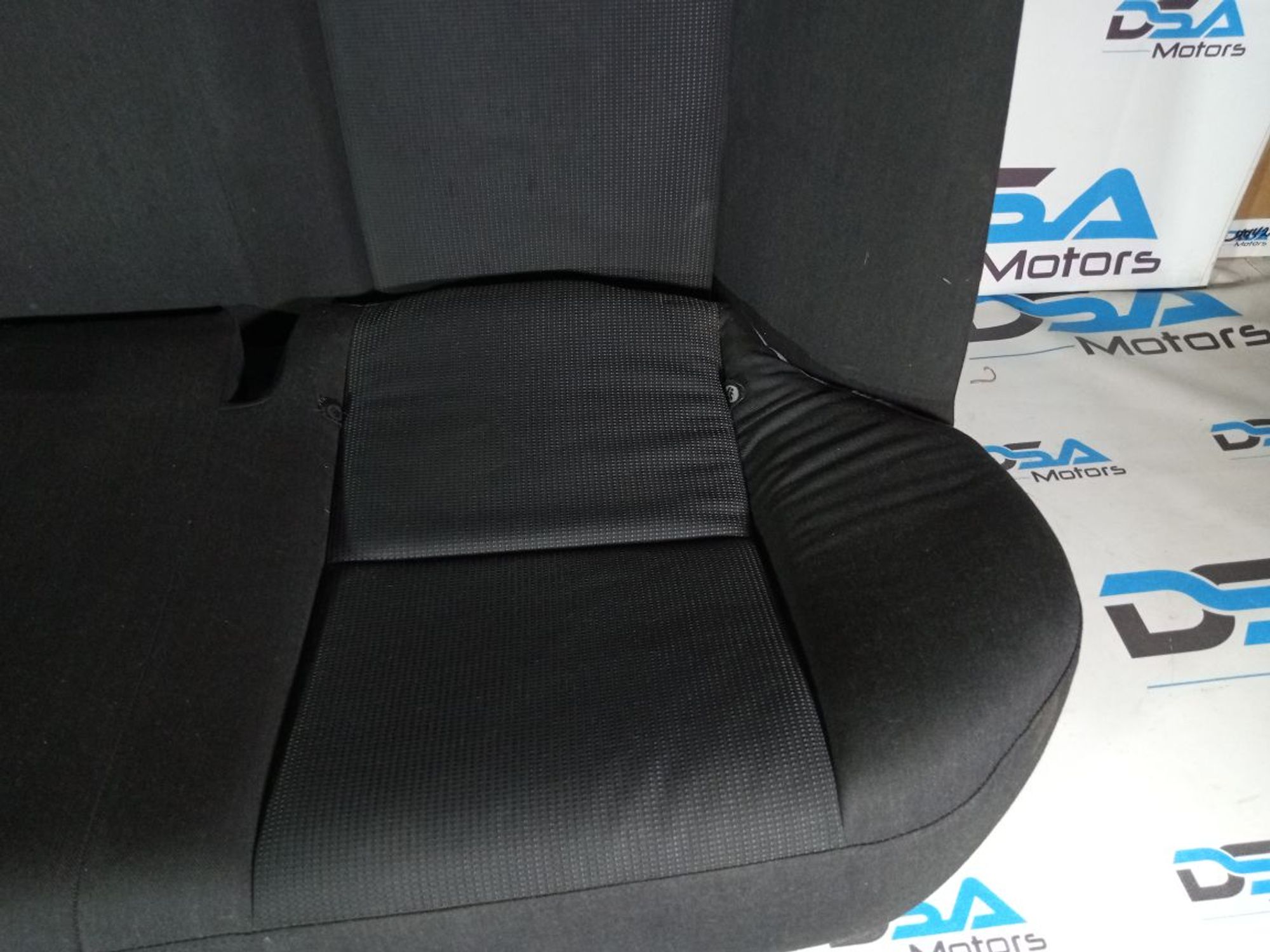 https://gcs.partsauto.market/rn-stockpro.appspot.com/thmbs/userImages/b7628e092085f1f91467af1afb6e7630/part/81067445-4cce-434f-a32c-a18b31343da7_1746958643562.jpg