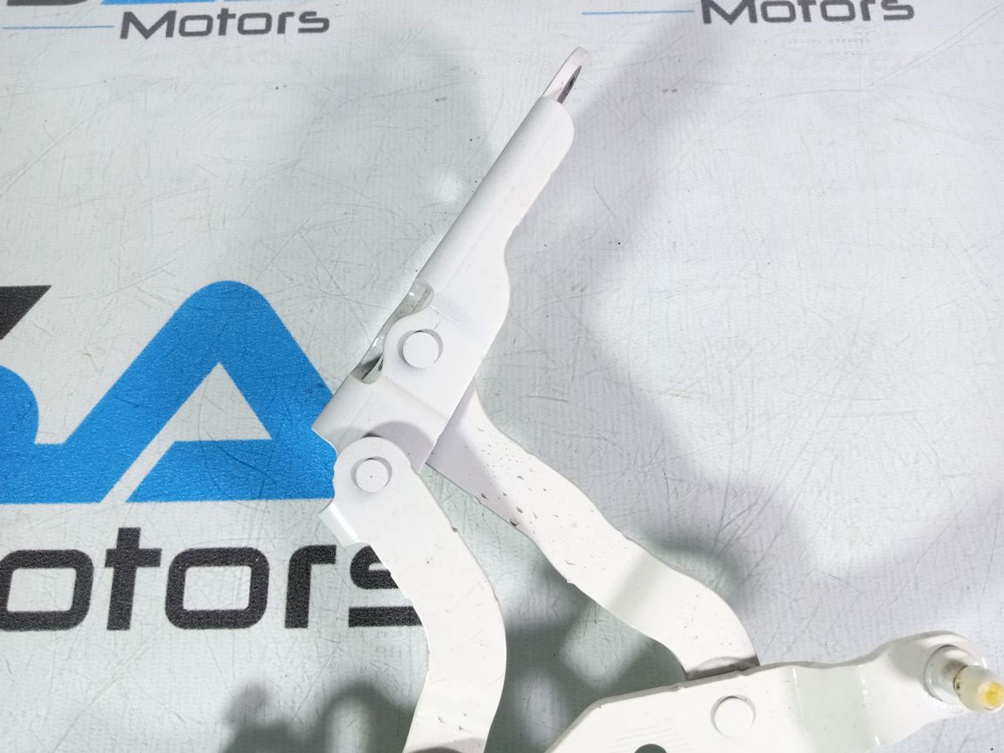 https://gcs.partsauto.market/rn-stockpro.appspot.com/thmbs/userImages/b7628e092085f1f91467af1afb6e7630/part/816c1b95-7d9b-4395-a3a9-d16883ef47be_1746018900173.jpg