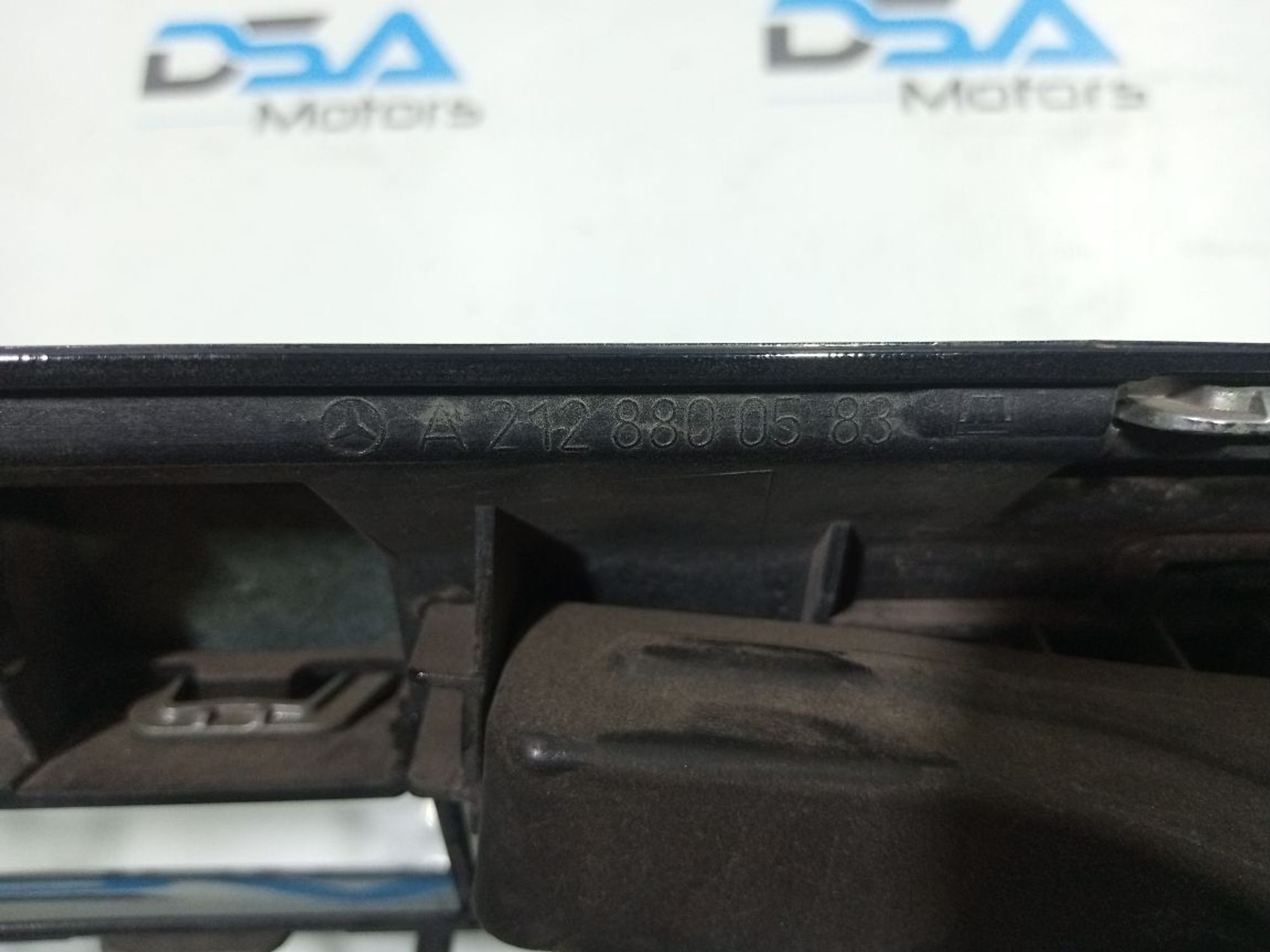 https://gcs.partsauto.market/rn-stockpro.appspot.com/thmbs/userImages/b7628e092085f1f91467af1afb6e7630/part/820c7af6-4519-45d2-82d2-5a3f5cbda99b_1747898014358.jpg