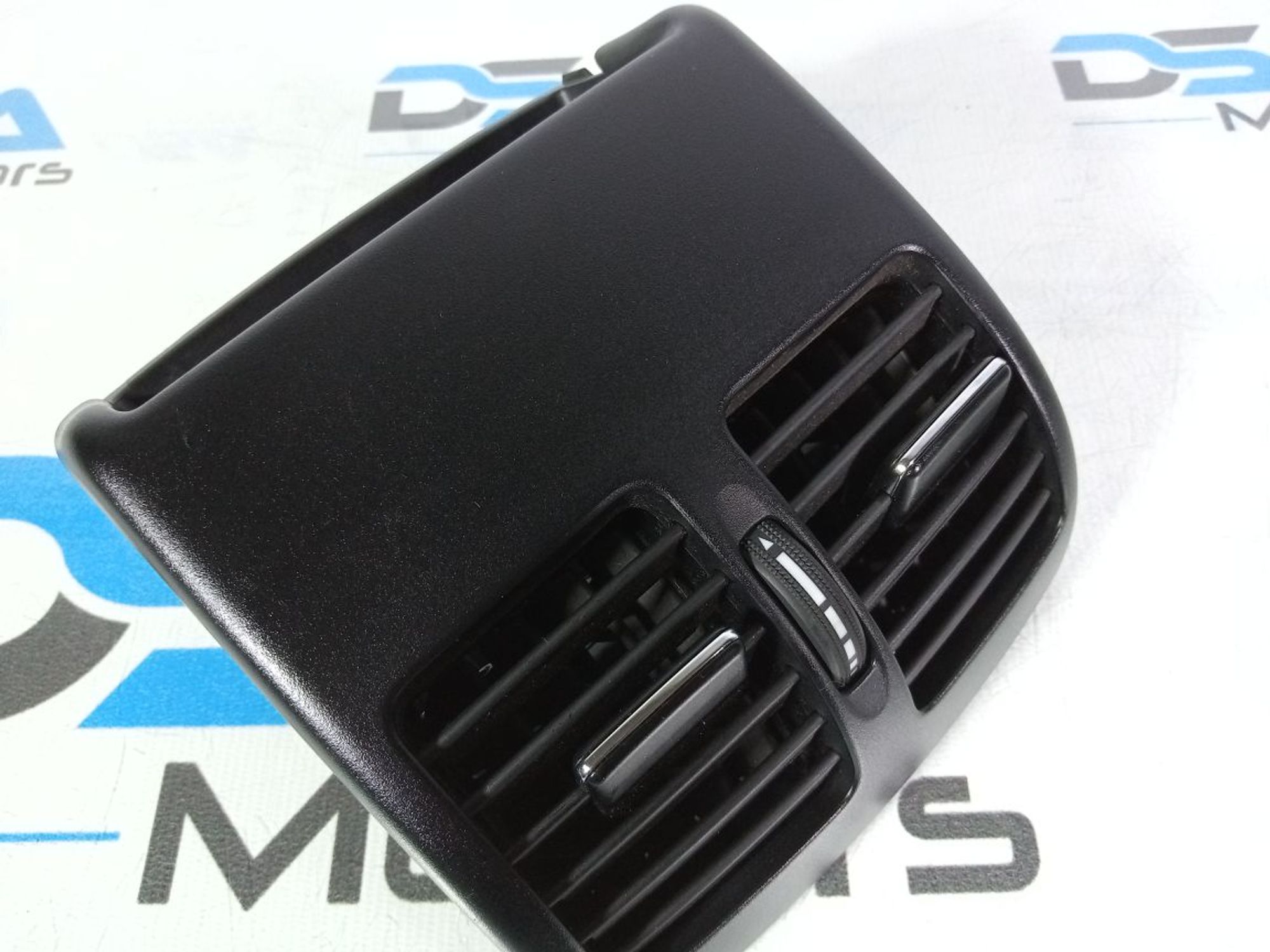 https://gcs.partsauto.market/rn-stockpro.appspot.com/thmbs/userImages/b7628e092085f1f91467af1afb6e7630/part/825b2785-0177-4927-9453-86f0dc58685e_1745909656117.jpg