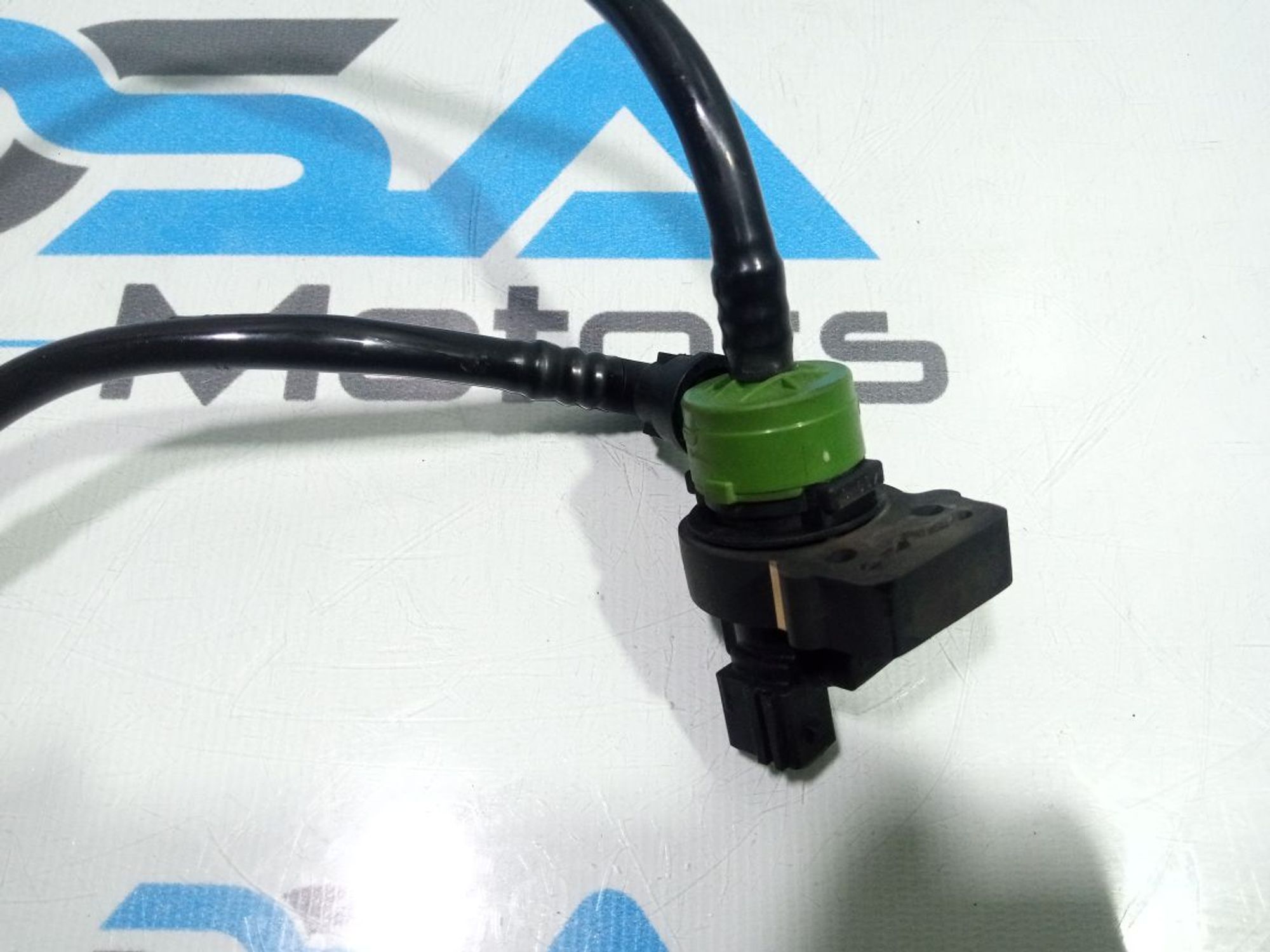 https://gcs.partsauto.market/rn-stockpro.appspot.com/thmbs/userImages/b7628e092085f1f91467af1afb6e7630/part/84f90bd3-cf24-4022-b38e-a3c658257f9c_1748281980642.jpg
