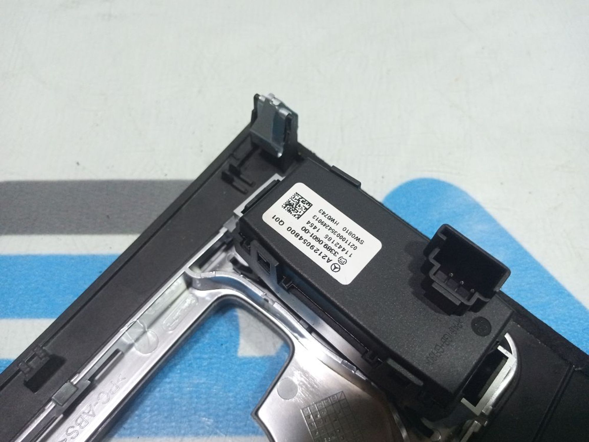 https://gcs.partsauto.market/rn-stockpro.appspot.com/thmbs/userImages/b7628e092085f1f91467af1afb6e7630/part/8510b2b9-1416-4719-81d1-16ee2f86e022_1748280851149.jpg
