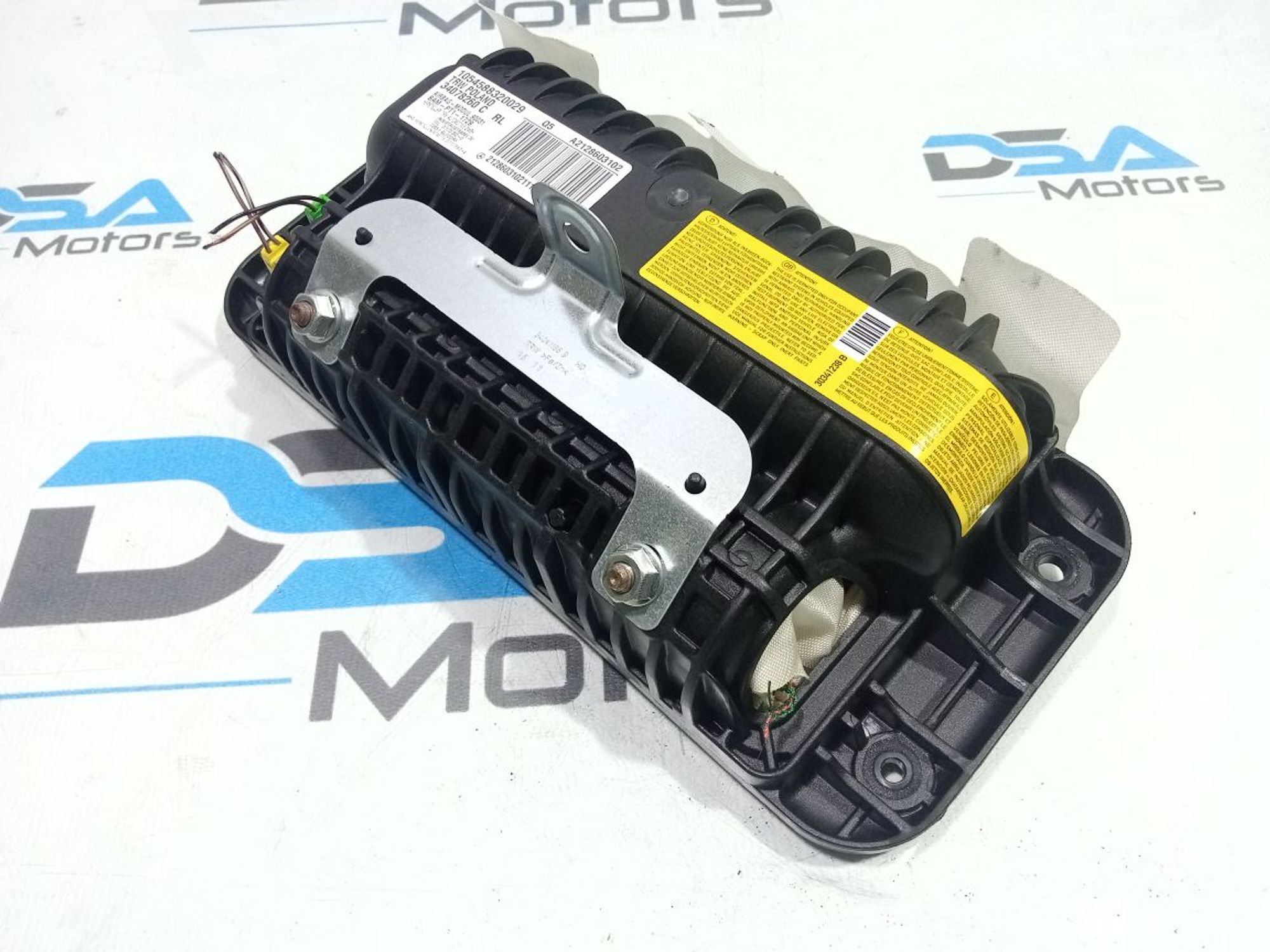 https://gcs.partsauto.market/rn-stockpro.appspot.com/thmbs/userImages/b7628e092085f1f91467af1afb6e7630/part/8525a5cc-72b6-4f9f-bf37-24f26a7c0c8b_1748868826424.jpg