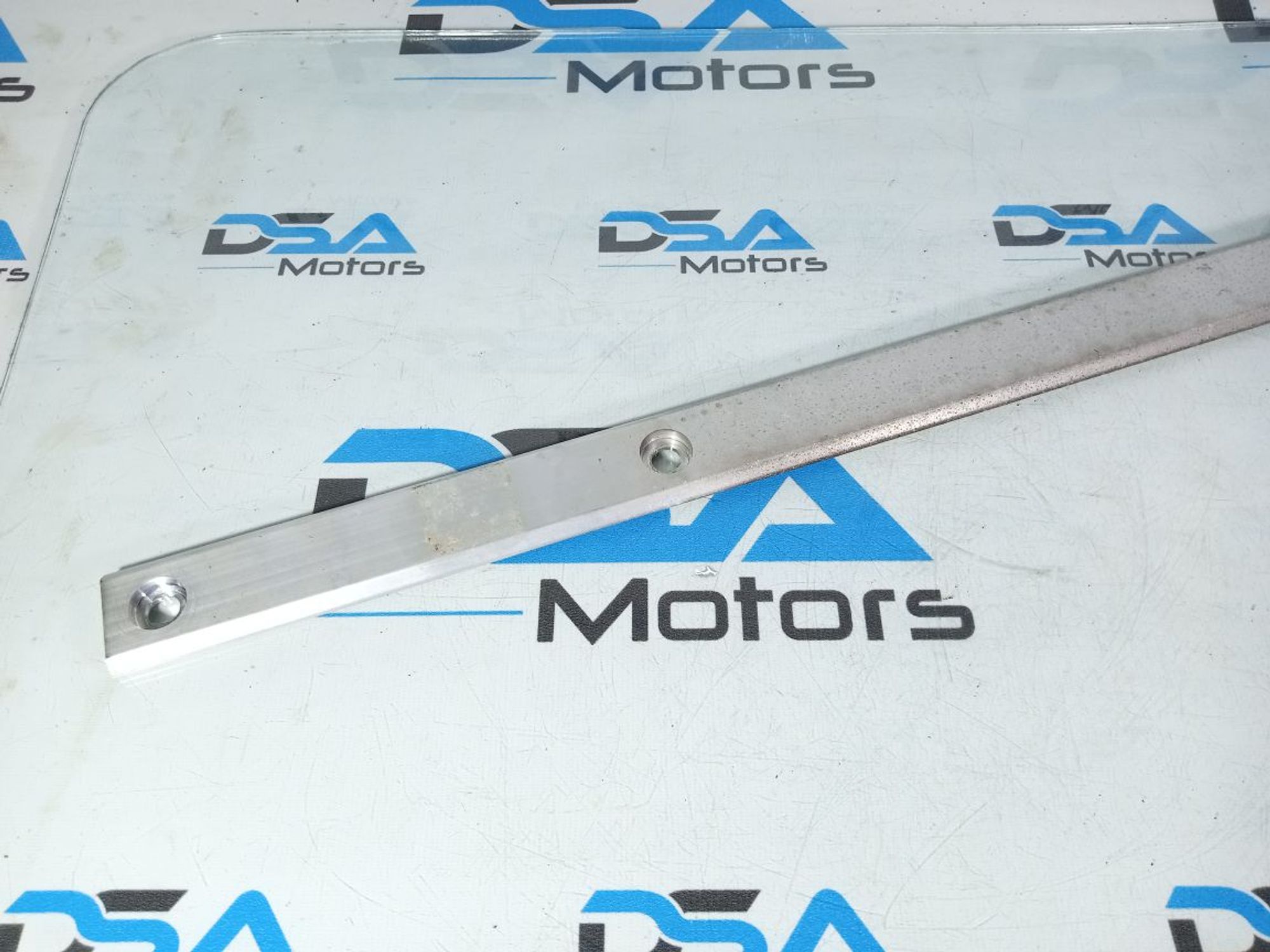 https://gcs.partsauto.market/rn-stockpro.appspot.com/thmbs/userImages/b7628e092085f1f91467af1afb6e7630/part/852932bd-d12b-4ff8-967e-f7d2cc7645e6_1745404577197.jpg