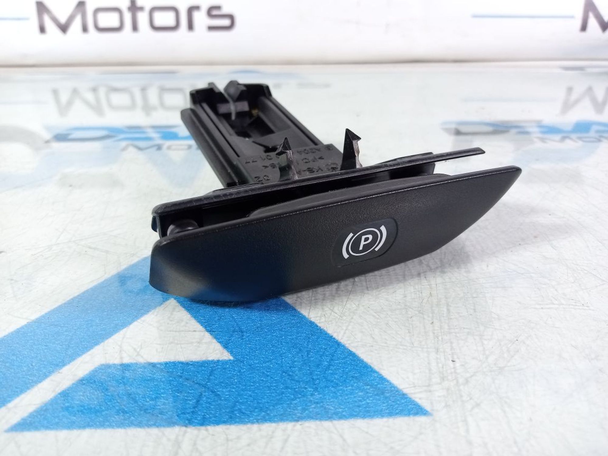 https://gcs.partsauto.market/rn-stockpro.appspot.com/thmbs/userImages/b7628e092085f1f91467af1afb6e7630/part/8548cb3d-befa-4d32-a426-543c56c327bb_1746542624451.jpg