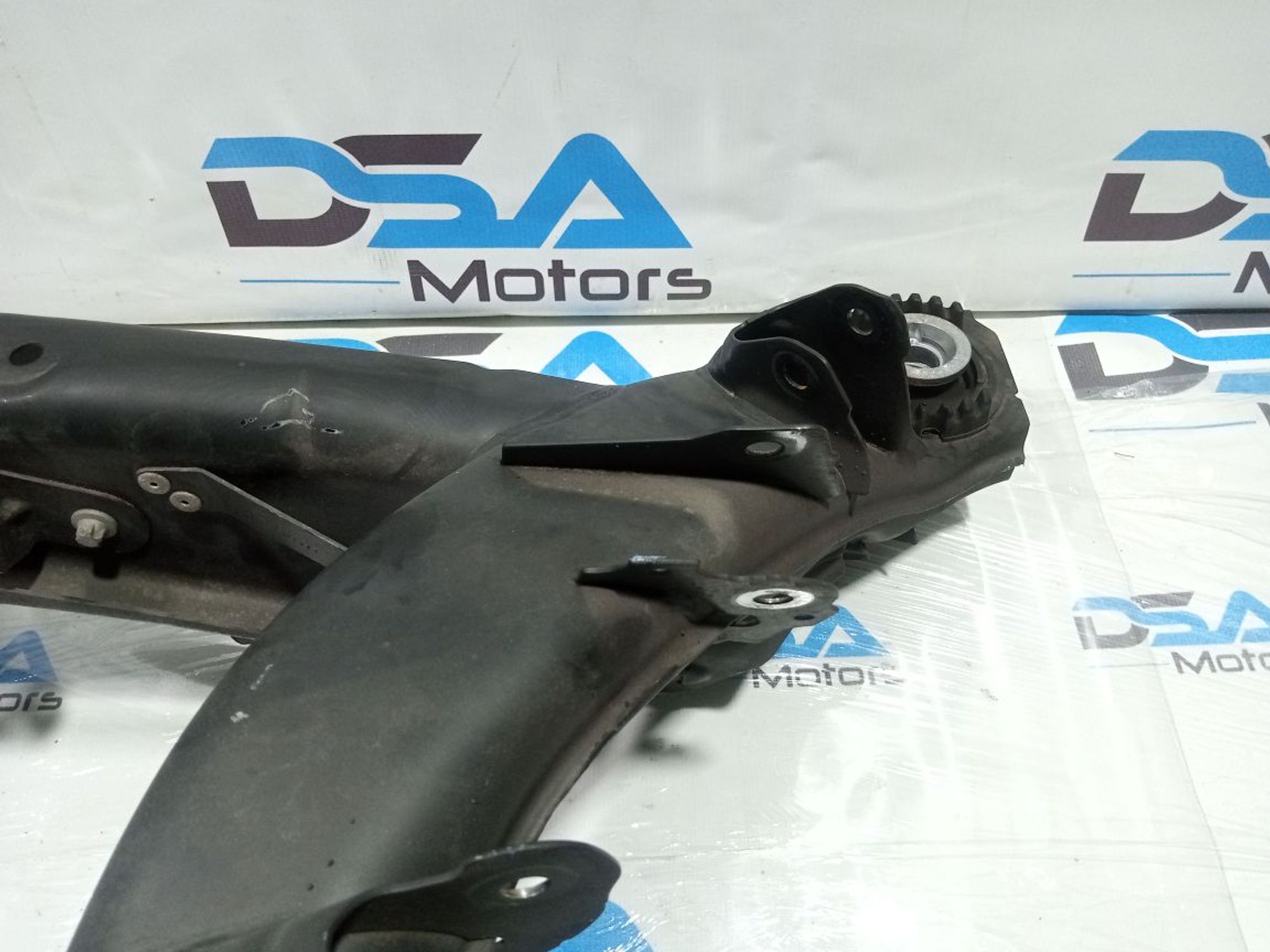 https://gcs.partsauto.market/rn-stockpro.appspot.com/thmbs/userImages/b7628e092085f1f91467af1afb6e7630/part/86ac00b7-c9ec-48e0-8bc7-168d13547228_1749716616559.jpg