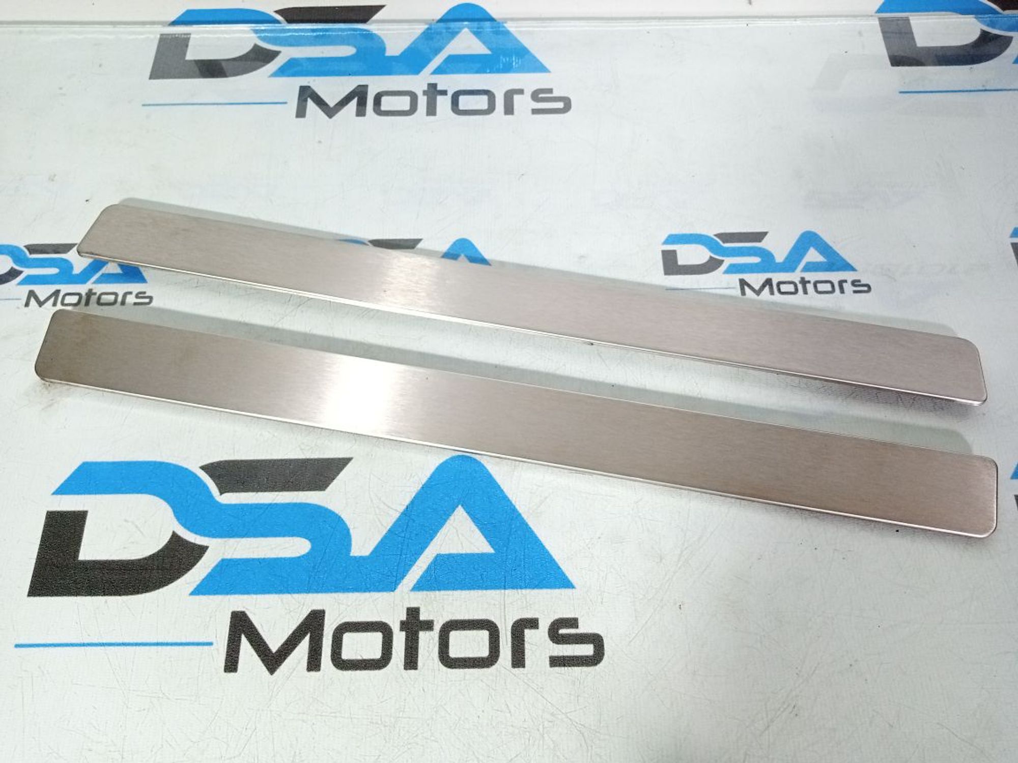 https://gcs.partsauto.market/rn-stockpro.appspot.com/thmbs/userImages/b7628e092085f1f91467af1afb6e7630/part/86efdf86-1f59-4de7-a2b1-b946c492a01c_1747338577125.jpg