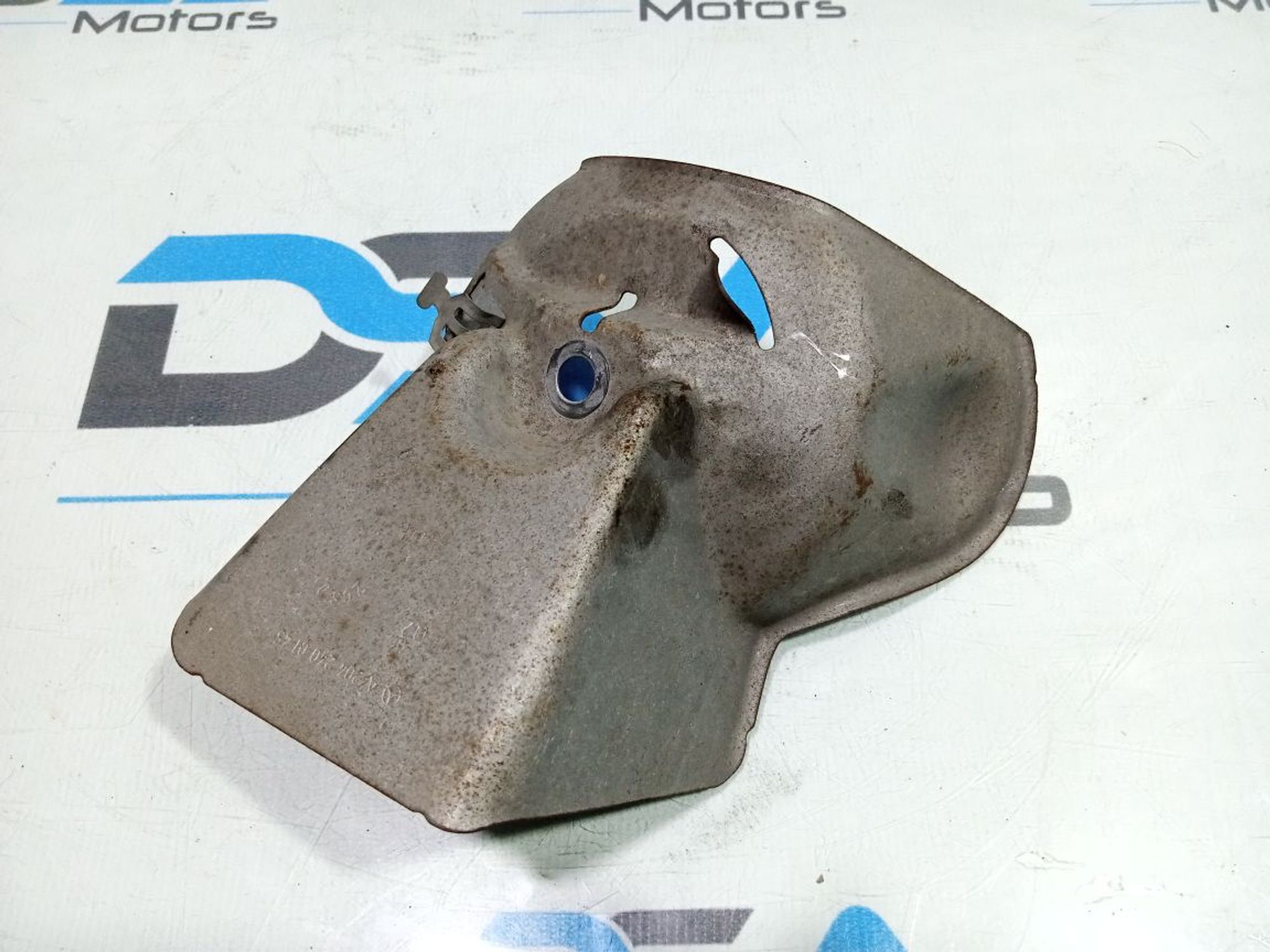 https://gcs.partsauto.market/rn-stockpro.appspot.com/thmbs/userImages/b7628e092085f1f91467af1afb6e7630/part/8778bee2-15c2-4f17-9d19-f94690832b3b_1748353999691.jpg