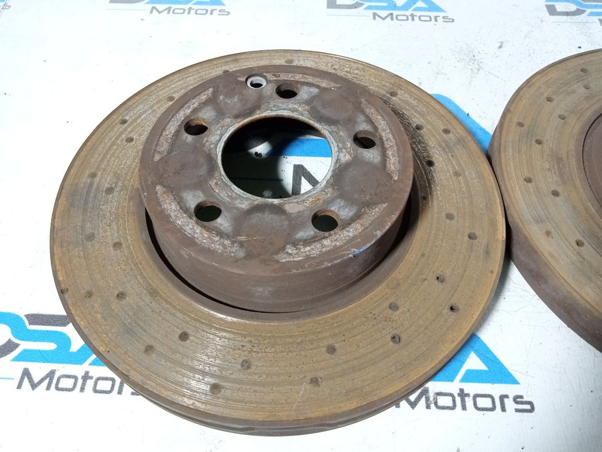 https://gcs.partsauto.market/rn-stockpro.appspot.com/thmbs/userImages/b7628e092085f1f91467af1afb6e7630/part/892e51b0-eaf7-40e0-aefa-2e8203ce6925_1747628384627.jpg