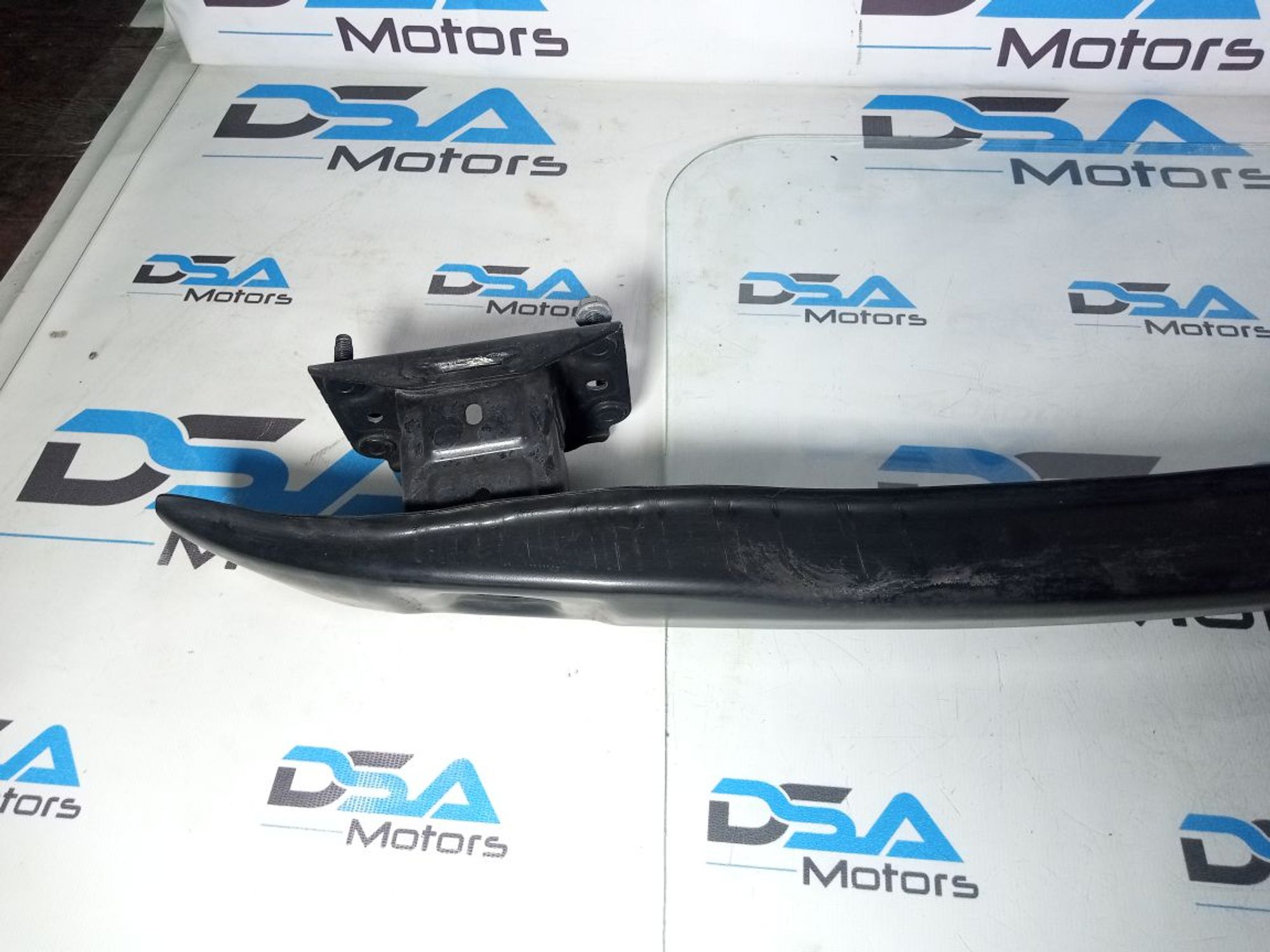 https://gcs.partsauto.market/rn-stockpro.appspot.com/thmbs/userImages/b7628e092085f1f91467af1afb6e7630/part/896aaa97-7edd-4aba-bd8b-df86f0983537_1747058685986.jpg