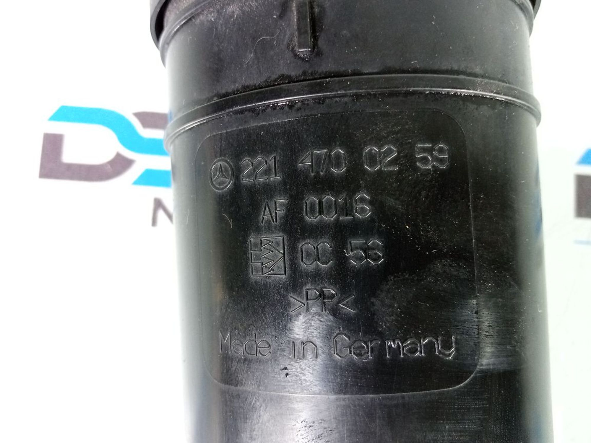 https://gcs.partsauto.market/rn-stockpro.appspot.com/thmbs/userImages/b7628e092085f1f91467af1afb6e7630/part/8a856def-6348-4134-a5a8-675f18289035_1735985652466.jpg
