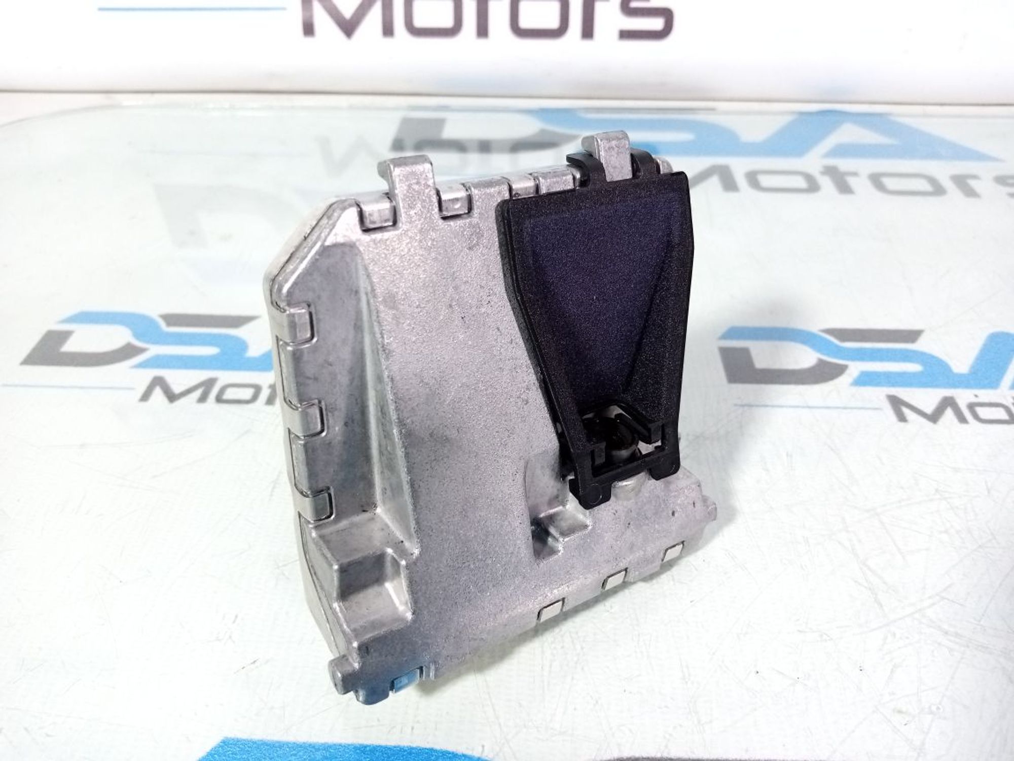 https://gcs.partsauto.market/rn-stockpro.appspot.com/thmbs/userImages/b7628e092085f1f91467af1afb6e7630/part/8c139664-a8f8-42fb-88cc-255a16a4acc8_1747662309730.jpg