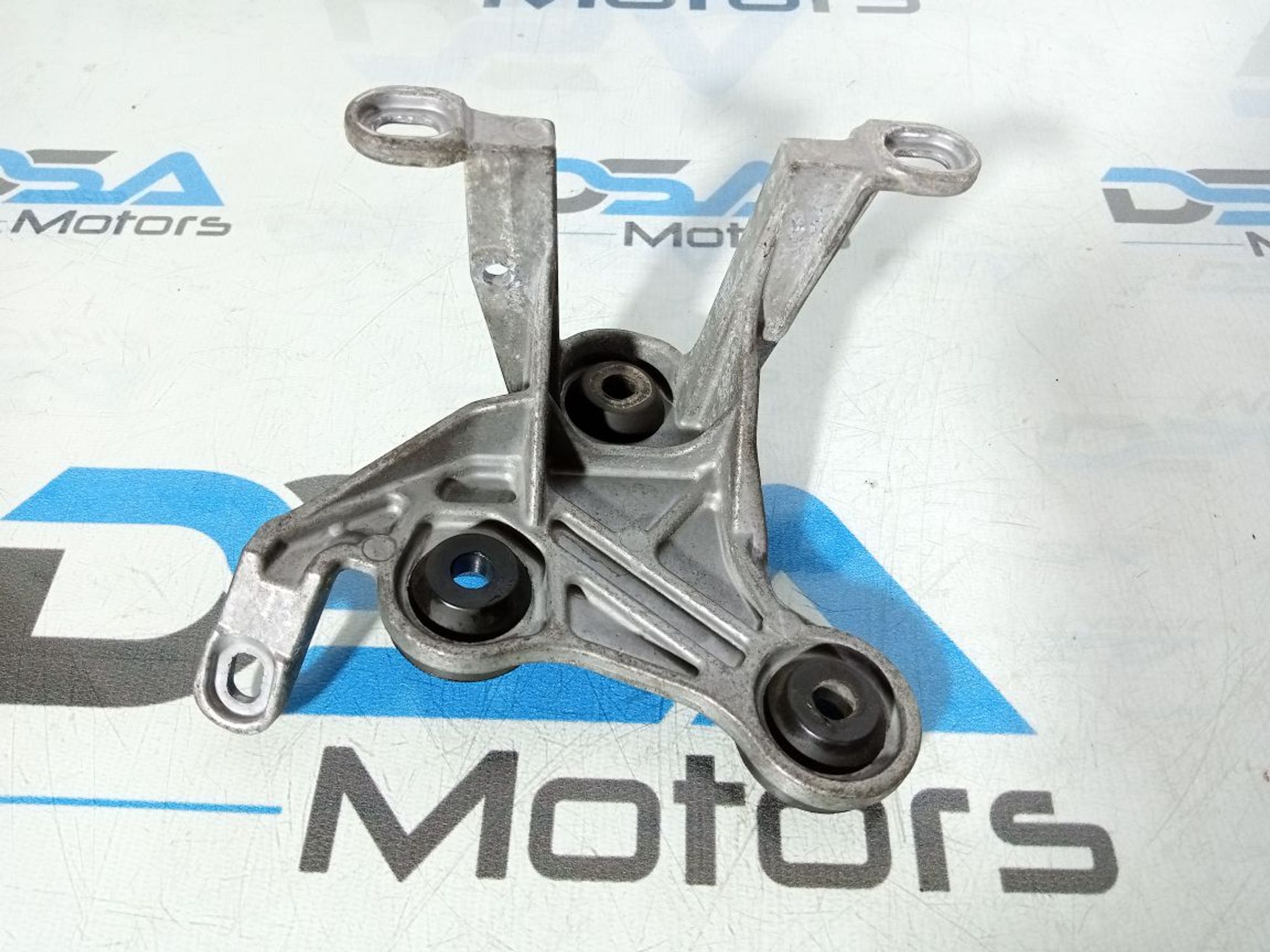 https://gcs.partsauto.market/rn-stockpro.appspot.com/thmbs/userImages/b7628e092085f1f91467af1afb6e7630/part/8c28a64f-b8ea-4f8a-9d4c-dd5495f618aa_1747336183253.jpg