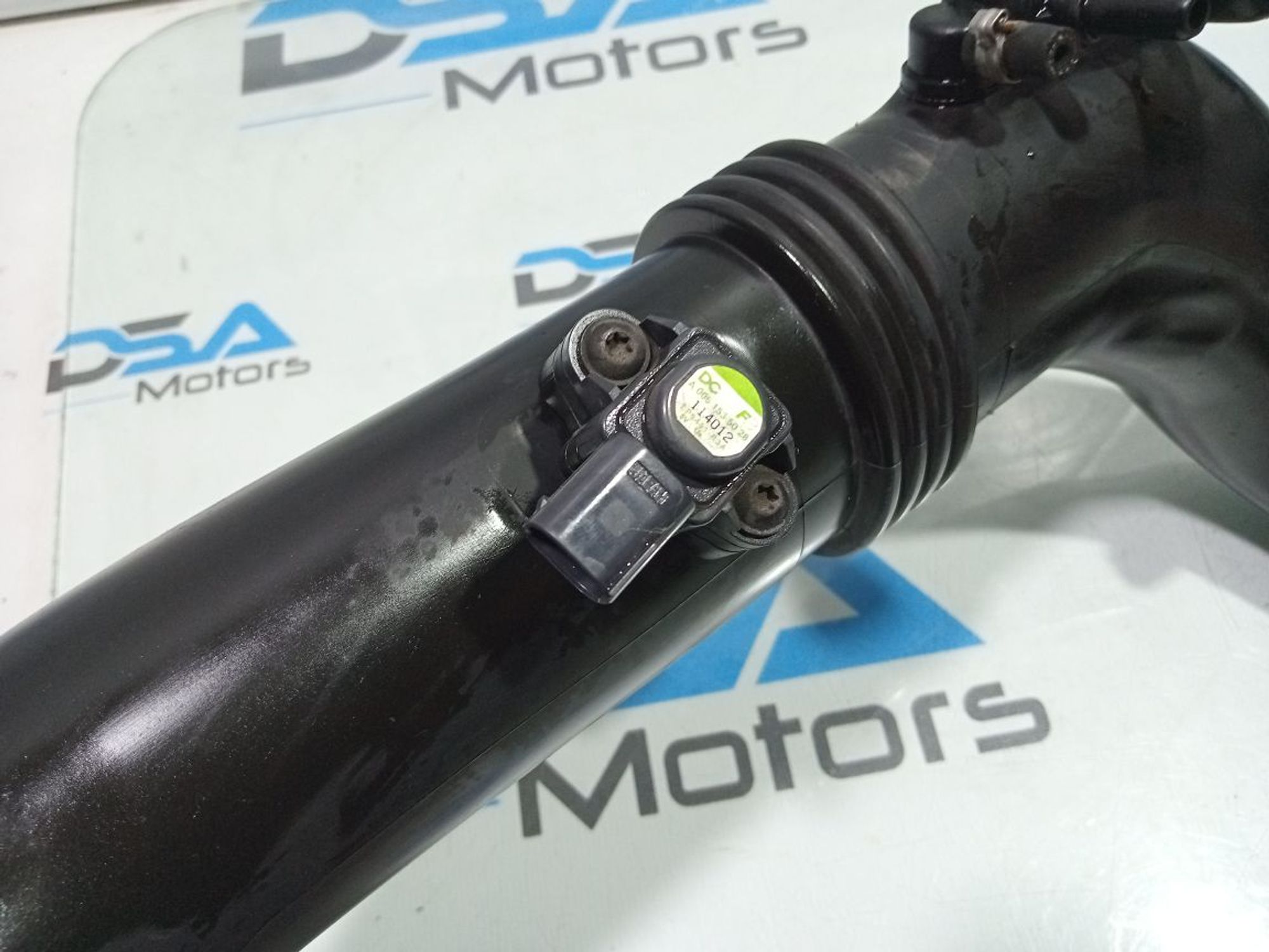 https://gcs.partsauto.market/rn-stockpro.appspot.com/thmbs/userImages/b7628e092085f1f91467af1afb6e7630/part/8c2c2431-3d2b-40d6-bb28-a8cbb83454ae_1748163340840.jpg