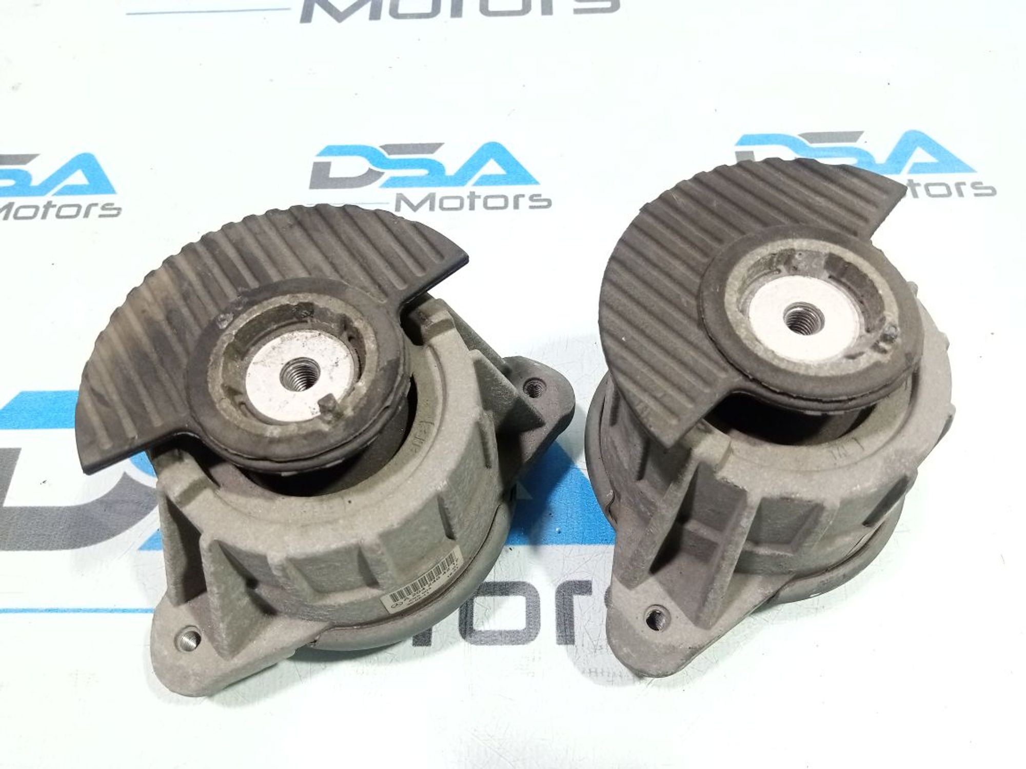 https://gcs.partsauto.market/rn-stockpro.appspot.com/thmbs/userImages/b7628e092085f1f91467af1afb6e7630/part/8cbe2348-f43e-4c27-9fad-d832796083d1_1748850058482.jpg