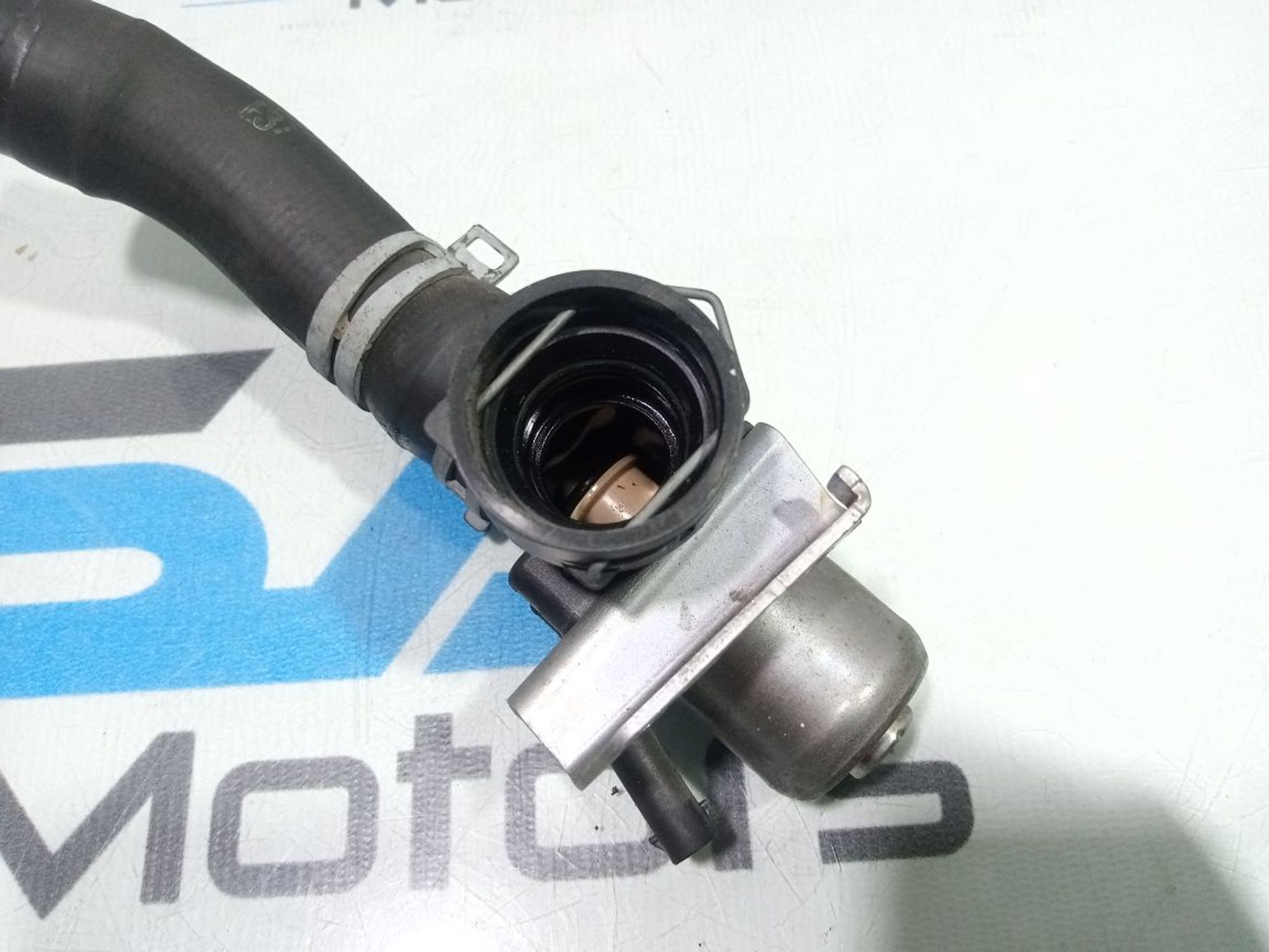 https://gcs.partsauto.market/rn-stockpro.appspot.com/thmbs/userImages/b7628e092085f1f91467af1afb6e7630/part/8d091394-994d-4a7a-bfe9-cdcd2b3e6850_1748281554176.jpg