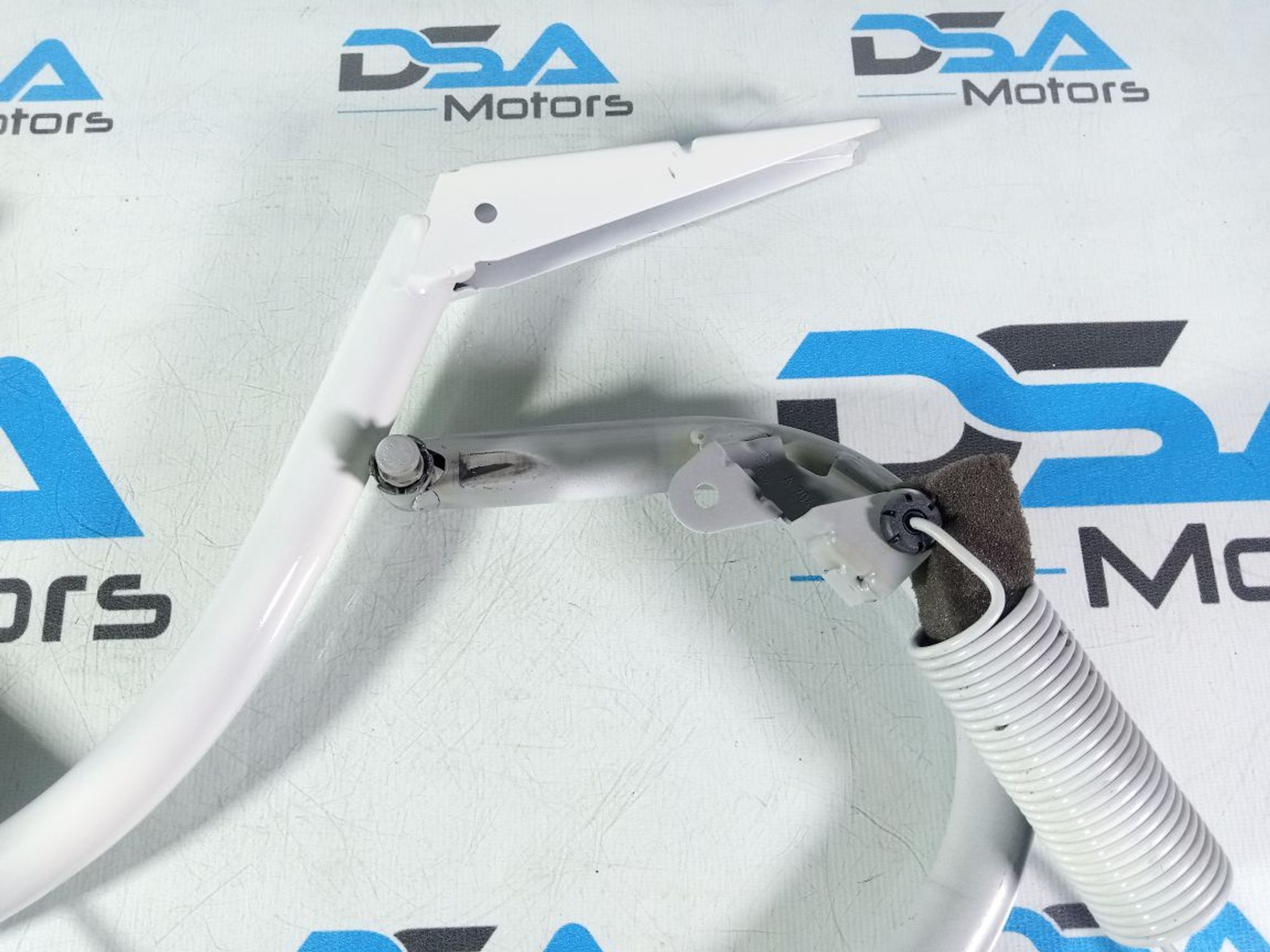https://gcs.partsauto.market/rn-stockpro.appspot.com/thmbs/userImages/b7628e092085f1f91467af1afb6e7630/part/8d296e78-c594-42a3-9b40-e85254689207_1747023776178.jpg