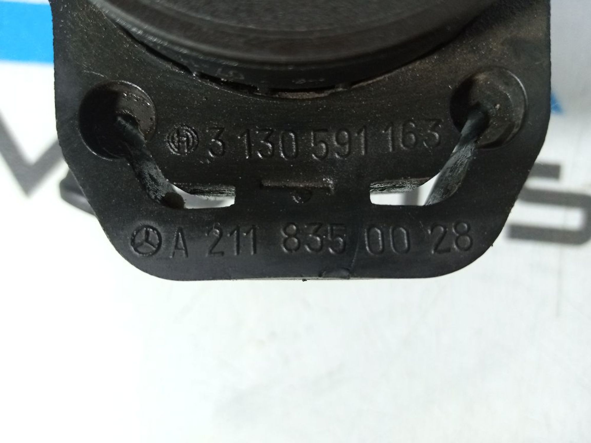 https://gcs.partsauto.market/rn-stockpro.appspot.com/thmbs/userImages/b7628e092085f1f91467af1afb6e7630/part/8d44815b-b71a-4084-8af9-eade6f8bb403_1746168222059.jpg