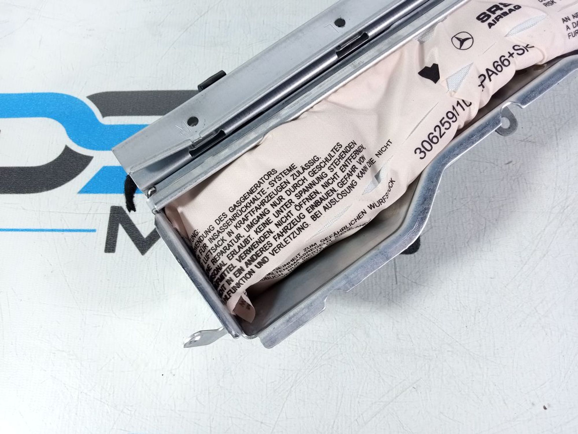 https://gcs.partsauto.market/rn-stockpro.appspot.com/thmbs/userImages/b7628e092085f1f91467af1afb6e7630/part/8da51e0c-796d-4b37-9a86-22f6dd514a1e_1746538985038.jpg