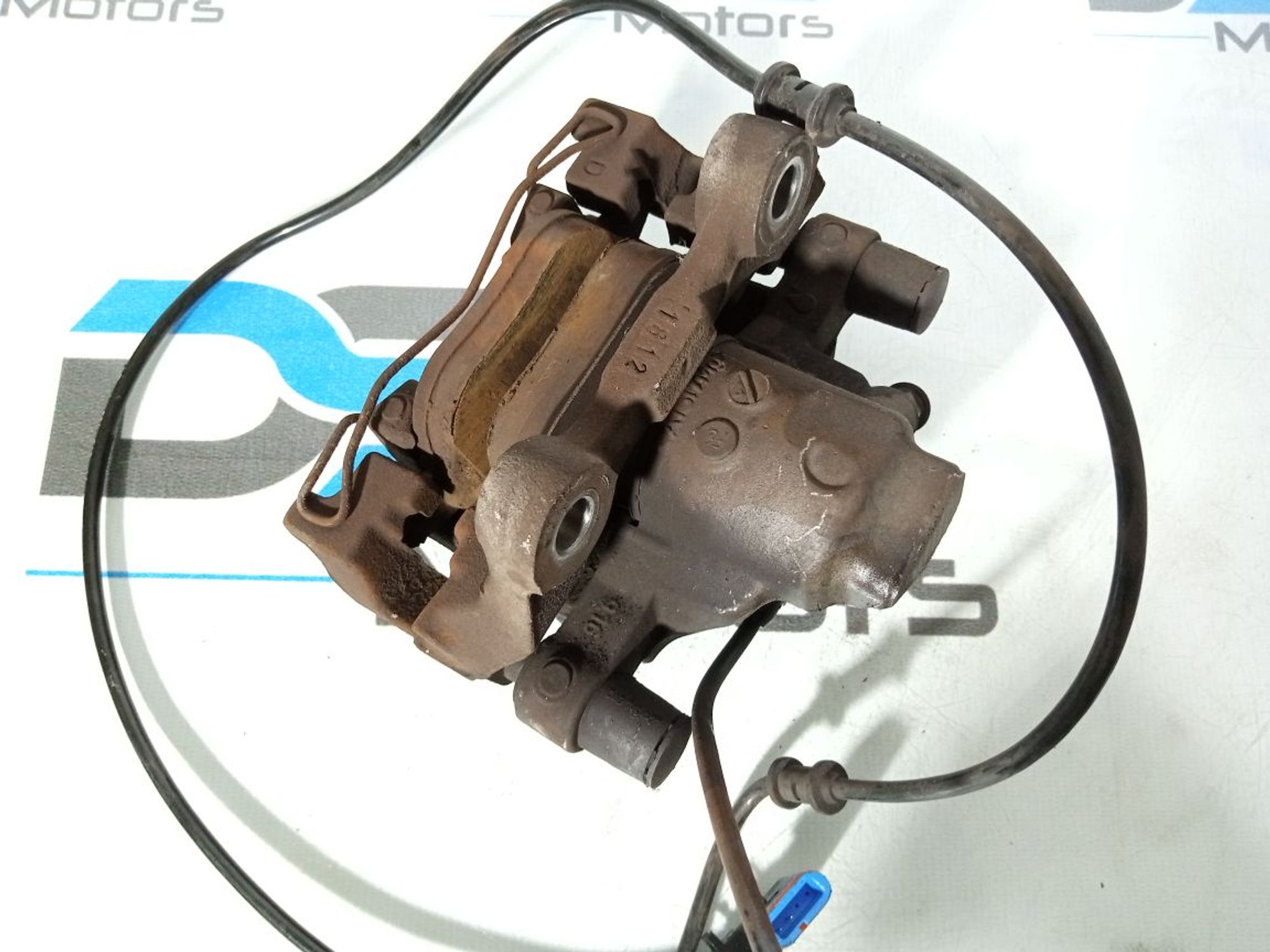 https://gcs.partsauto.market/rn-stockpro.appspot.com/thmbs/userImages/b7628e092085f1f91467af1afb6e7630/part/8db72e24-54d6-49c1-ac26-b598da715b2b_1747337964037.jpg