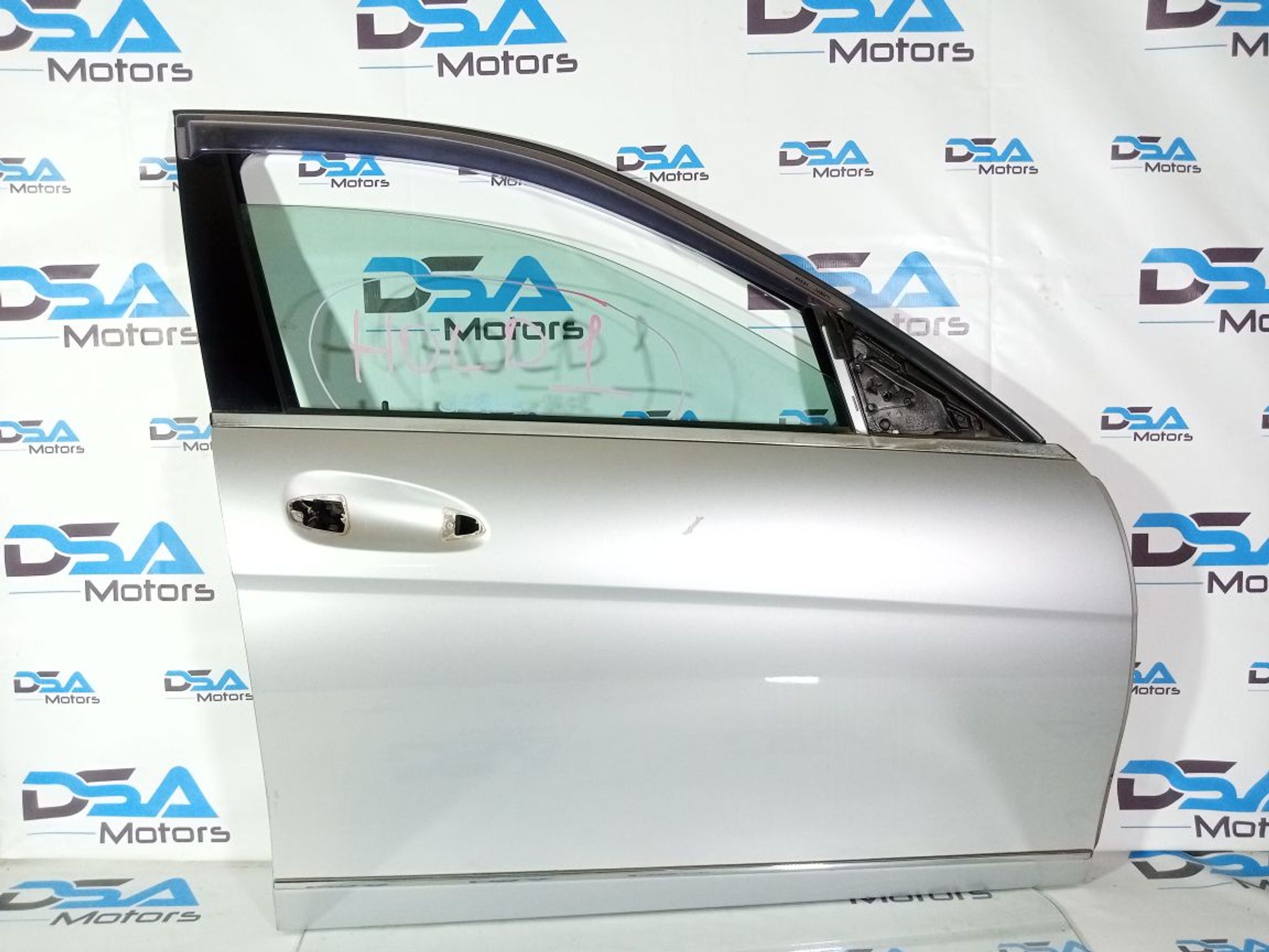 https://gcs.partsauto.market/rn-stockpro.appspot.com/thmbs/userImages/b7628e092085f1f91467af1afb6e7630/part/8ea002f8-541f-449a-9b75-bbce671a3353_1747216912212.jpg