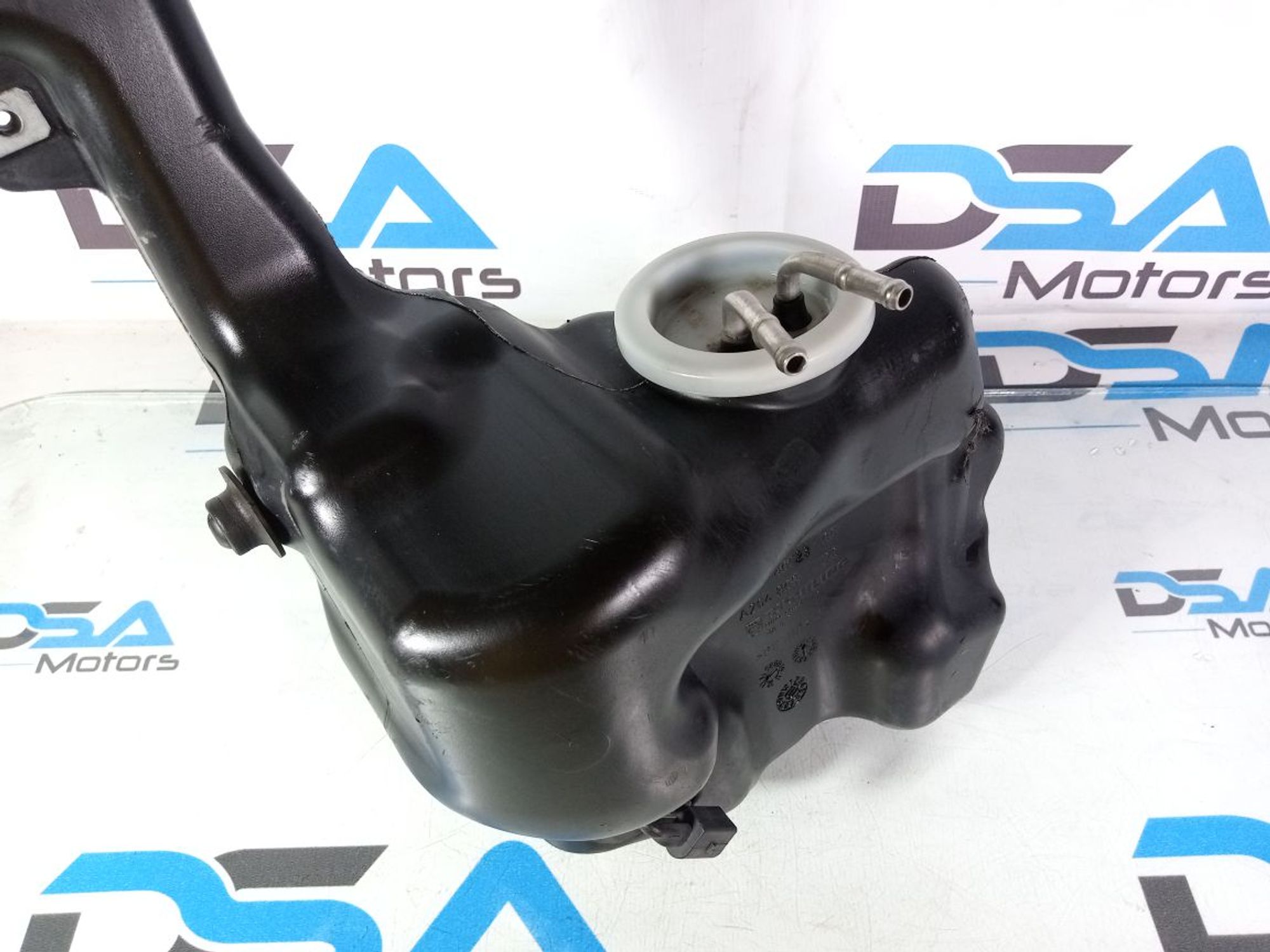 https://gcs.partsauto.market/rn-stockpro.appspot.com/thmbs/userImages/b7628e092085f1f91467af1afb6e7630/part/90817042-8753-41b2-9077-0ac5d7544211_1746167865467.jpg