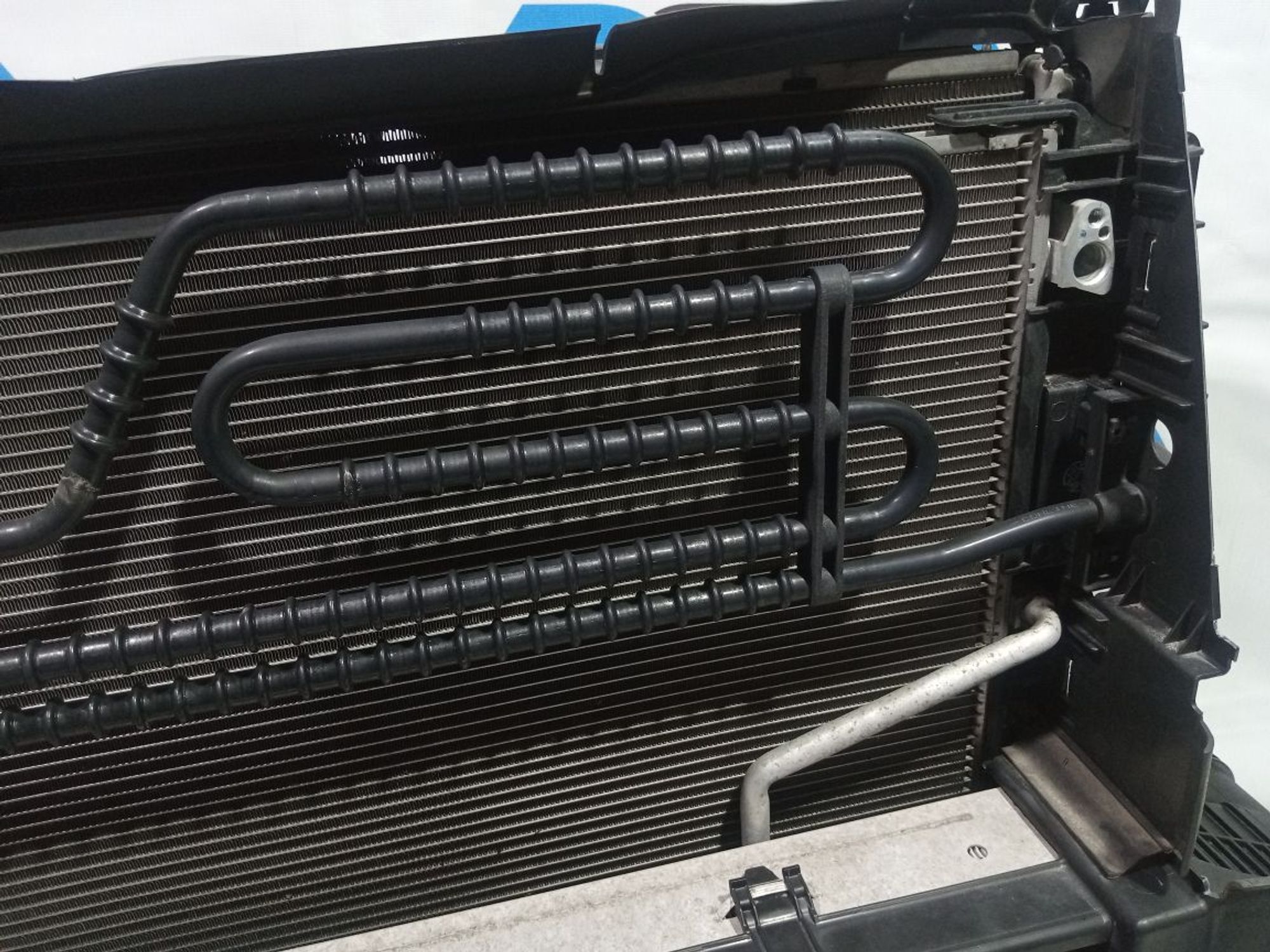 https://gcs.partsauto.market/rn-stockpro.appspot.com/thmbs/userImages/b7628e092085f1f91467af1afb6e7630/part/90f040e5-6f6c-431c-bab6-6571315b4a7b_1747897646221.jpg